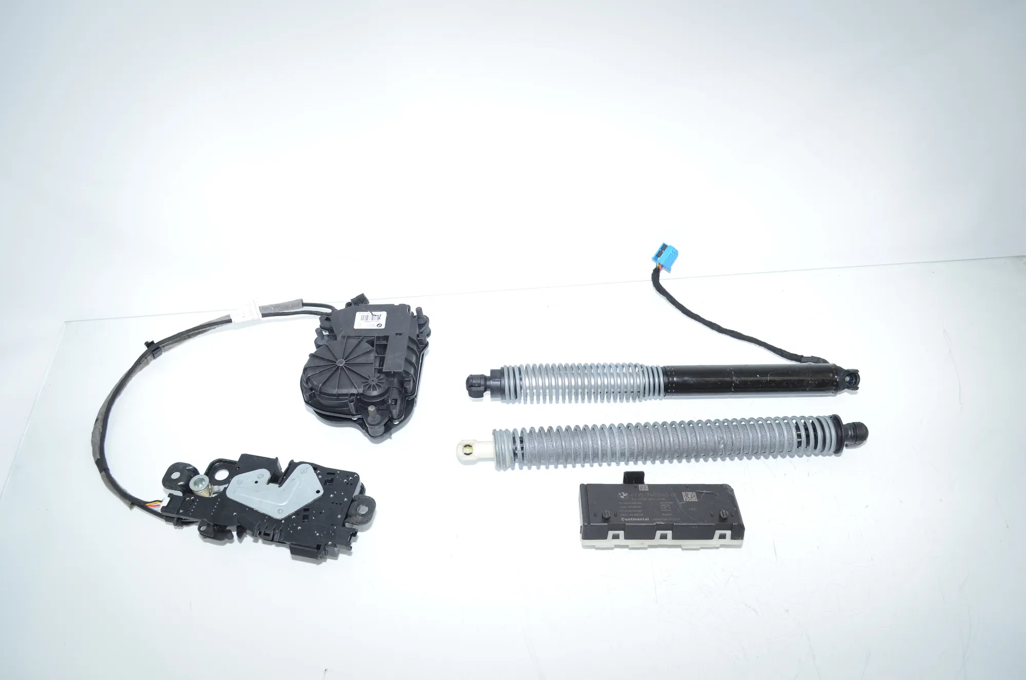 Electric Tailgate Opening Kit – OEM 7441014 · BMW 7 (G11, G12) 730 d, Ld xDrive 2017