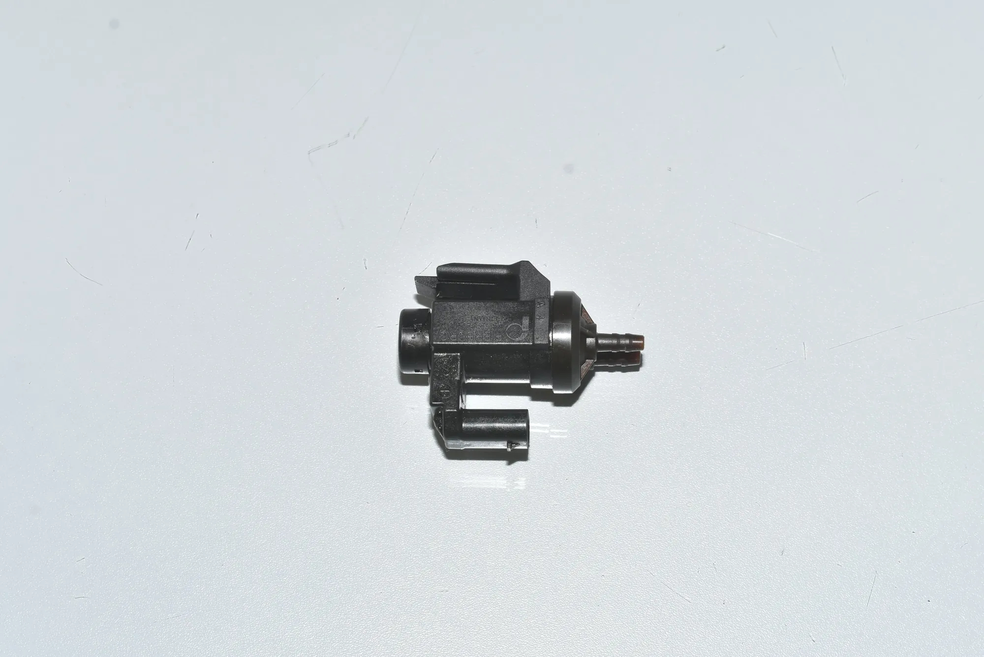 Solenoid Valve – OEM 11748570591 · BMW 7 (G11, G12) 730 d, Ld xDrive 2017