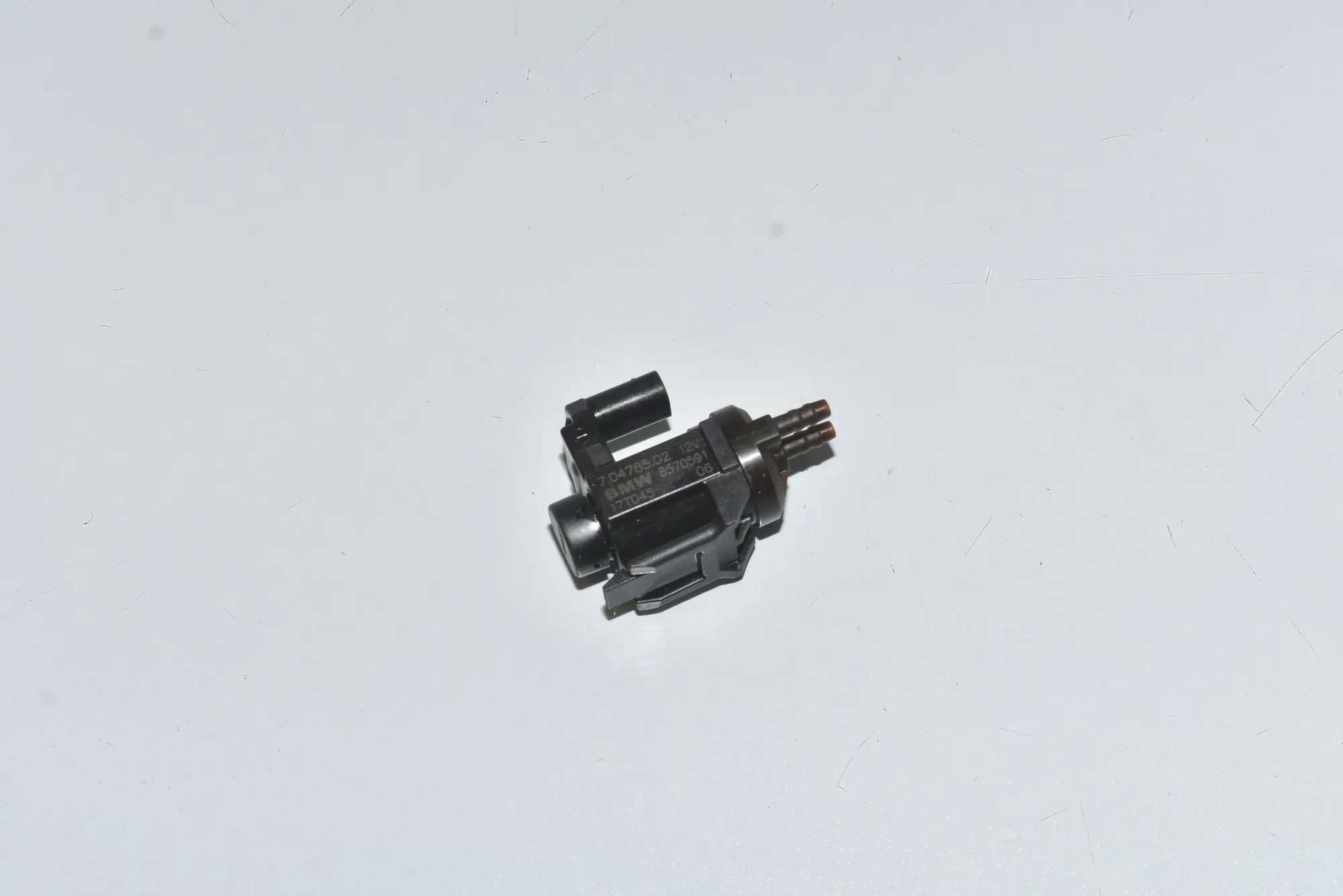 Solenoid Valve – OEM 11748570591 · BMW 7 (G11, G12) 730 d, Ld xDrive 2017 – 3