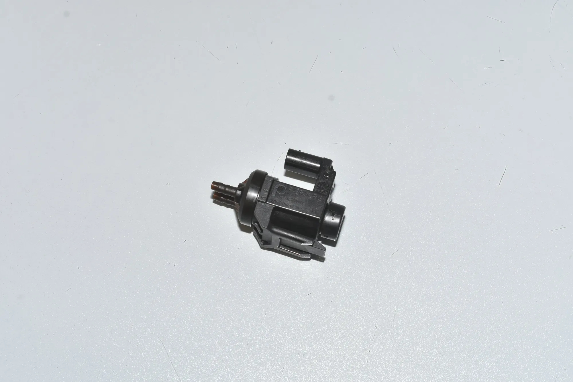 Solenoid Valve – OEM 11748570591 · BMW 7 (G11, G12) 730 d, Ld xDrive 2017 – 3