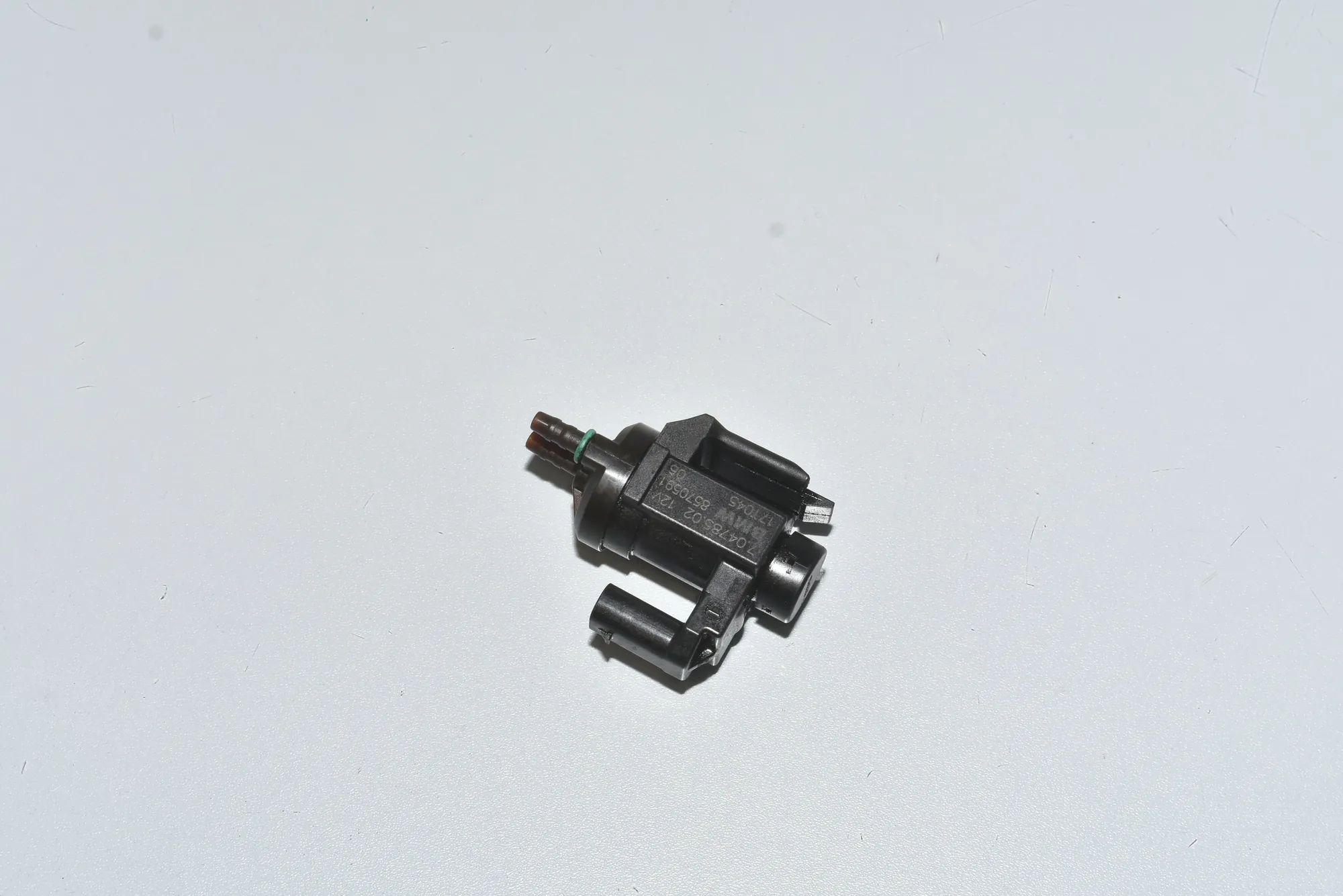 Solenoid Valve – OEM 11748570591 · BMW 7 (G11, G12) 730 d, Ld xDrive 2017