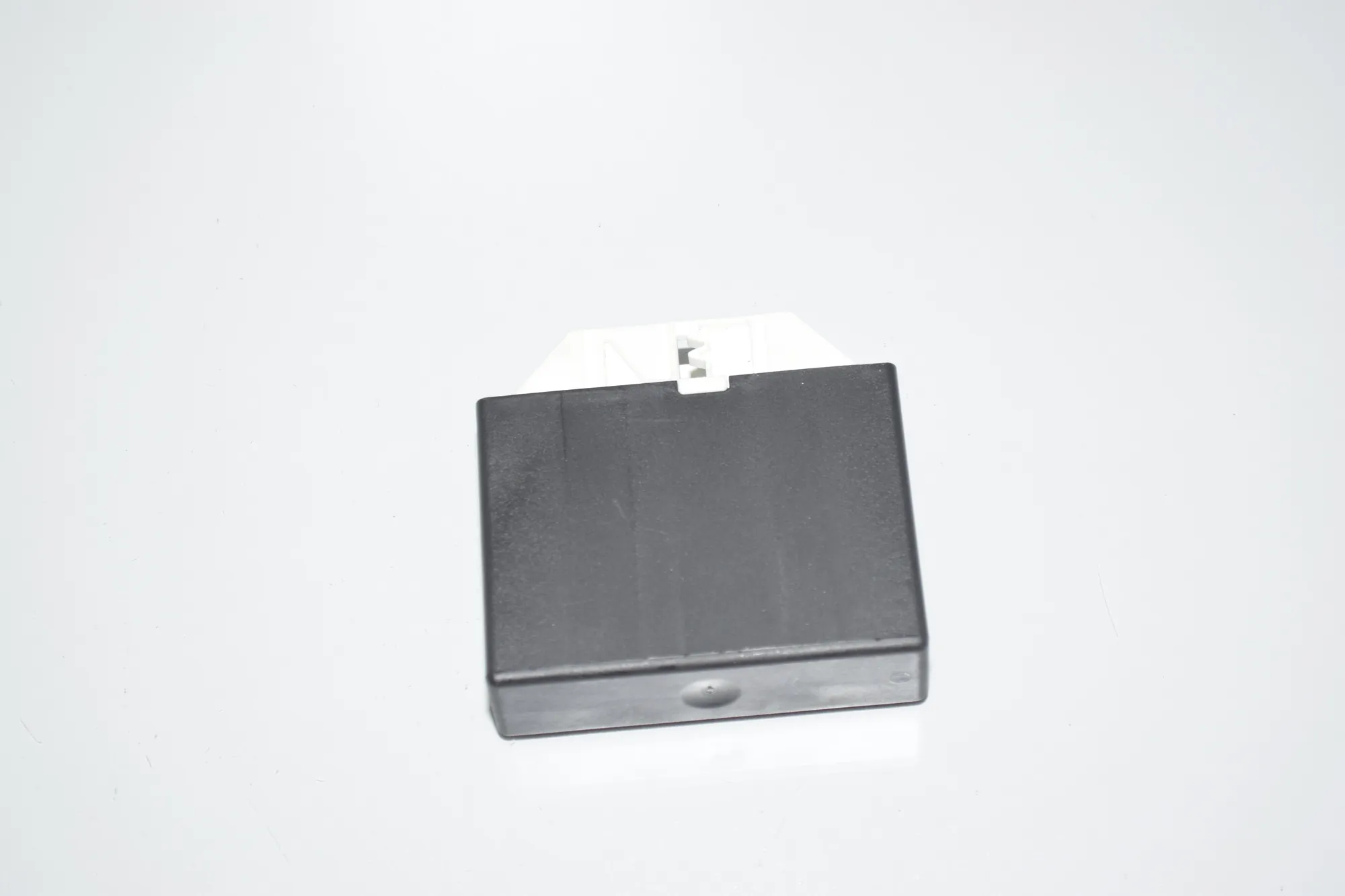 PDC Parking Sensor Control Unit – OEM 6841649 · BMW 7 (G11, G12) 730 d, Ld xDrive 2017 – 2