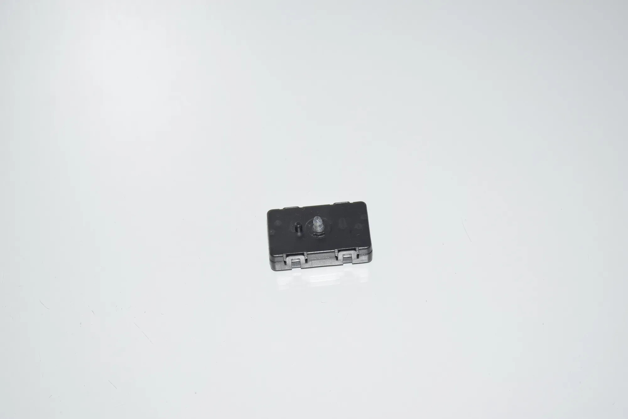 Antenna Amplifier – OEM 9325723 · BMW 7 (G11, G12) 730 d, Ld xDrive 2017 – 3