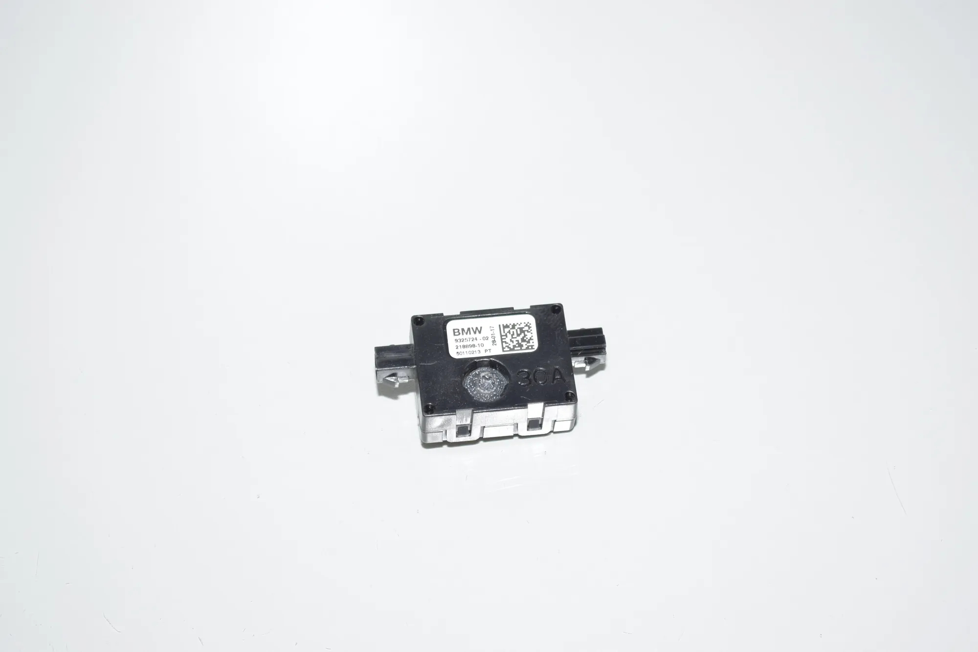 Antenna Amplifier – OEM 9325724 · BMW 7 (G11, G12) 730 d, Ld xDrive 2017