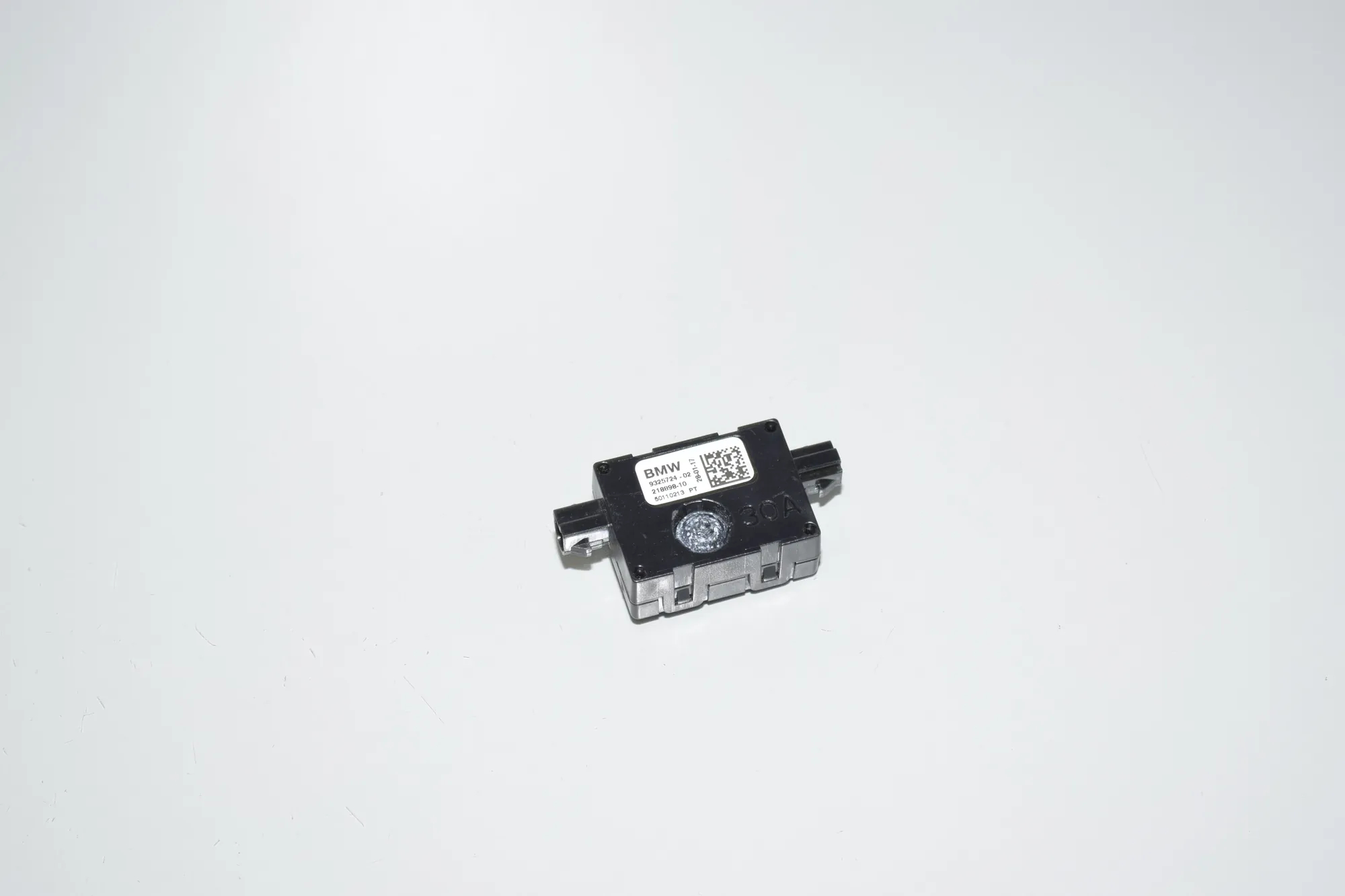 Antenna Amplifier – OEM 9325724 · BMW 7 (G11, G12) 730 d, Ld xDrive 2017 – 2