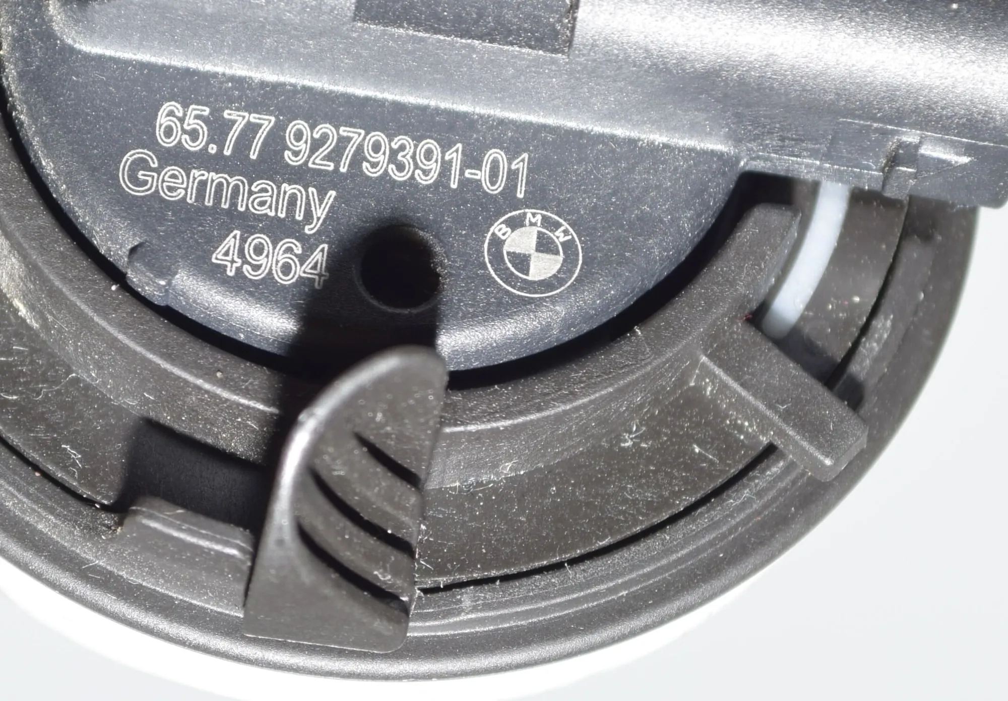 Front Right Impact Sensor – OEM 9279391 · BMW 7 (G11, G12) 730 d, Ld xDrive 2017 – 5