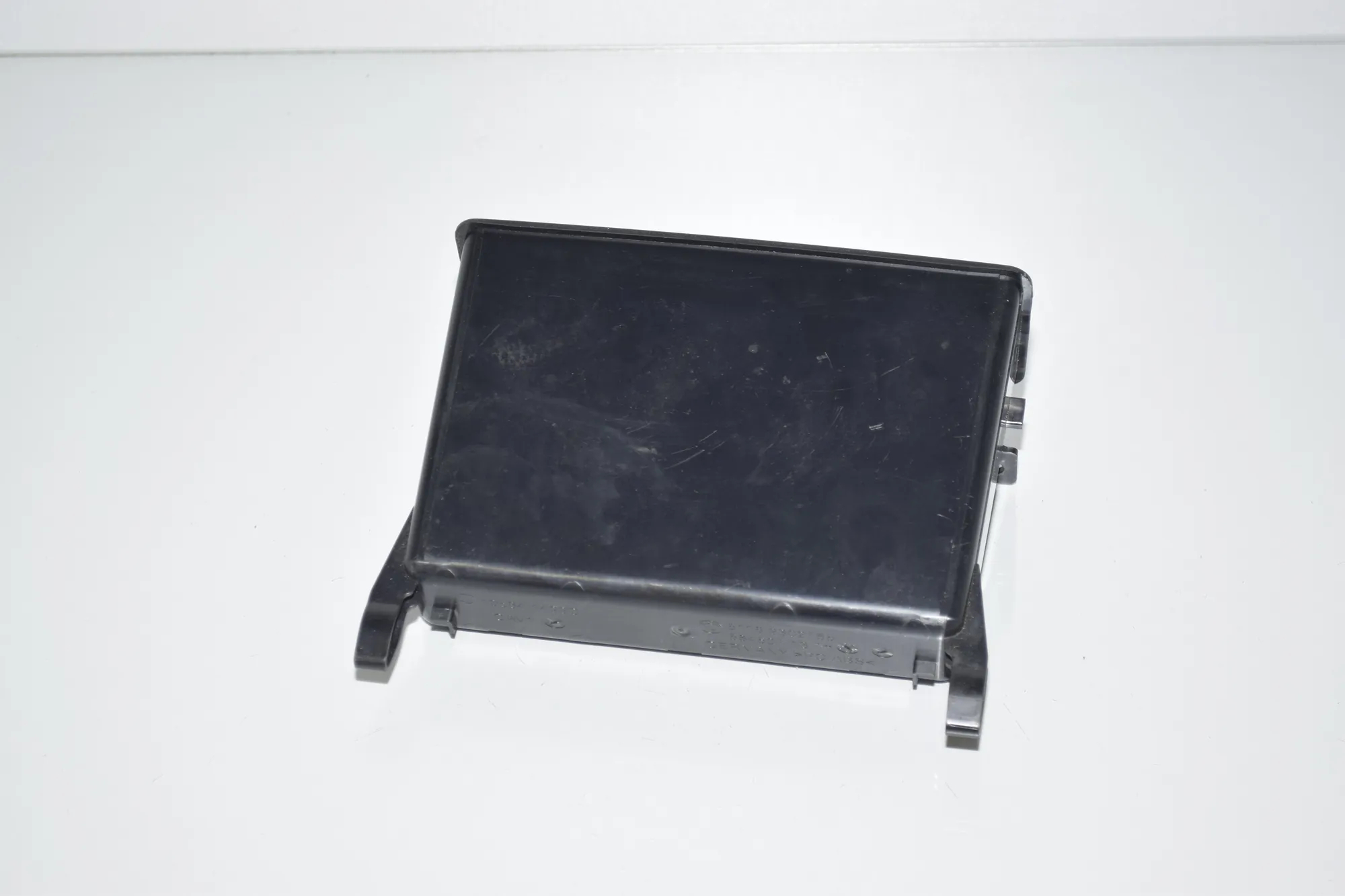 Glove Compartment – OEM 9302185 · BMW 7 (G11, G12) 730 d, Ld xDrive 2017 – 4
