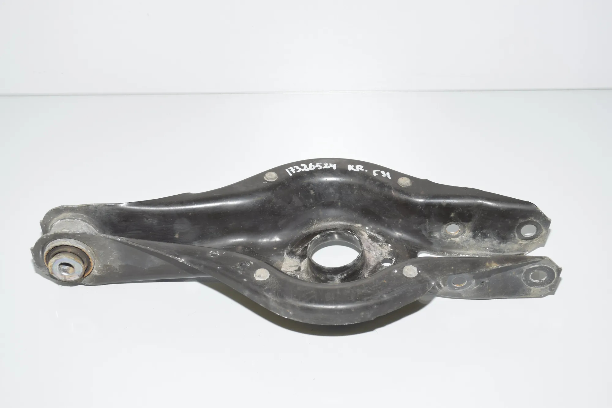 Rear Left Lower Control Arm – OEM 6867540 · BMW 3 Touring (F31) 320 d xDrive 2017 – 2