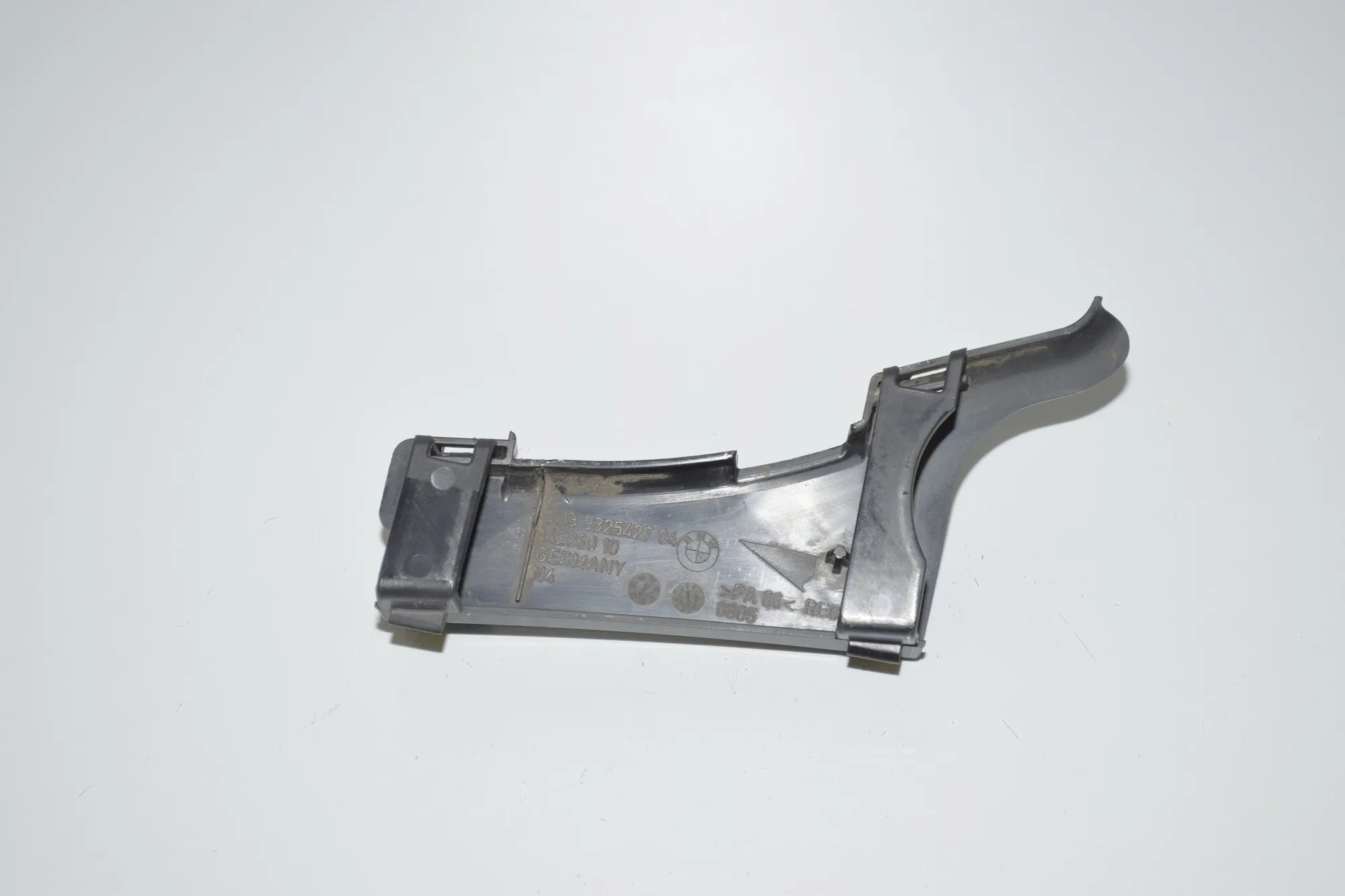 Bracket – OEM 9325427 · BMW 7 (G11, G12) 730 d, Ld xDrive 2017 – 2
