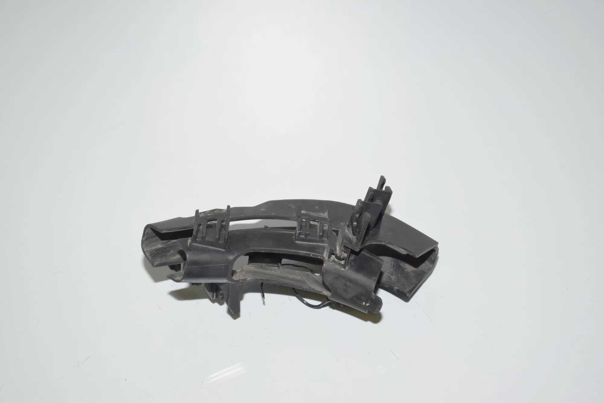Bracket – OEM 6861838 · BMW 7 (G11, G12) 730 d, Ld xDrive 2017 – 2