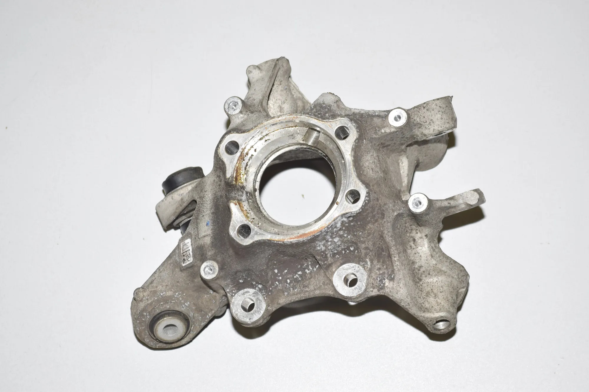 Rear Right Wheel Hub – OEM 6865662 · BMW 7 (G11, G12) 730 d, Ld xDrive 2017