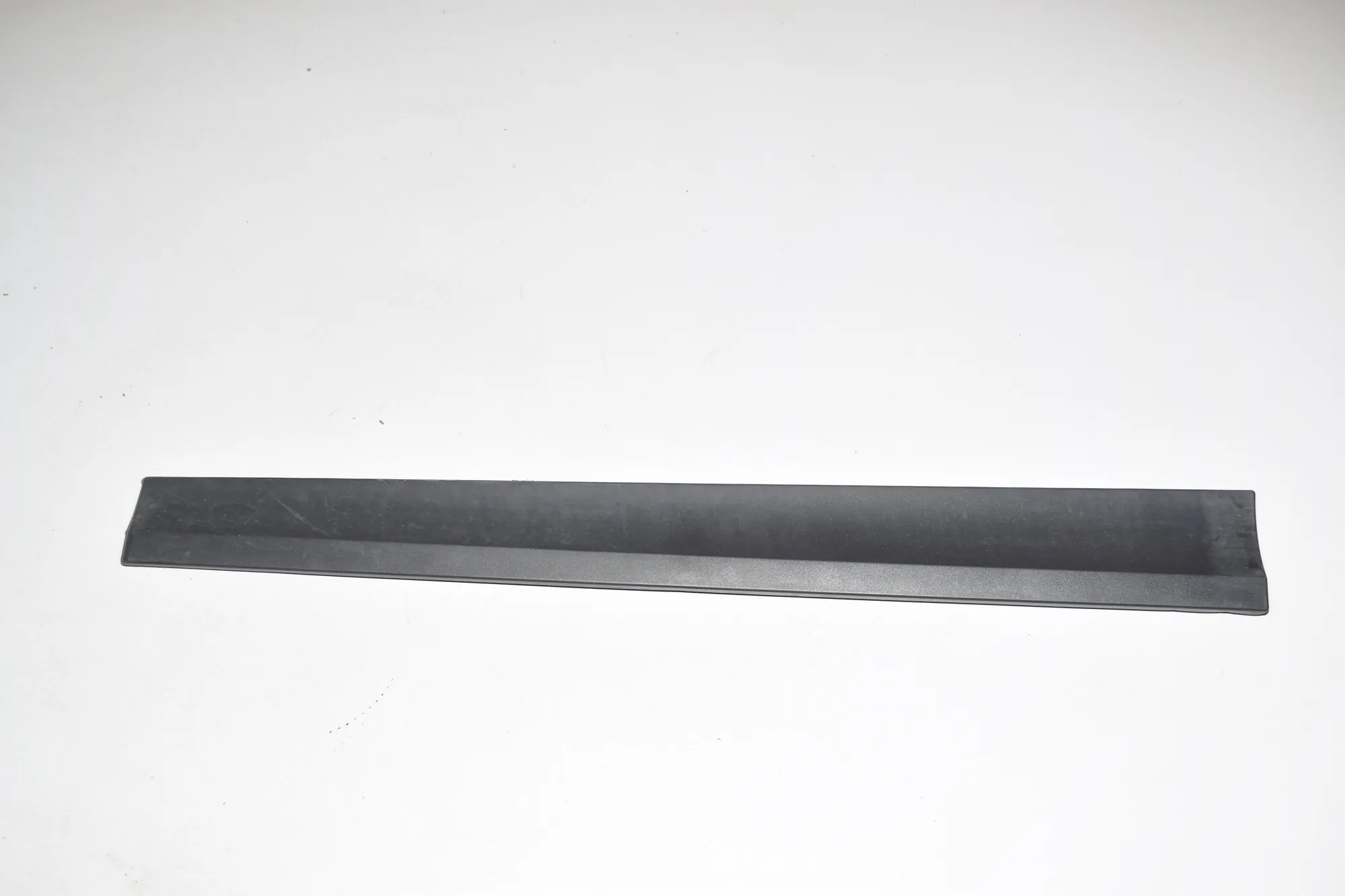Front Right Door Lower Molding – OEM 7205780 · BMW X3 (F25) xDrive 20 d 2012 – 2