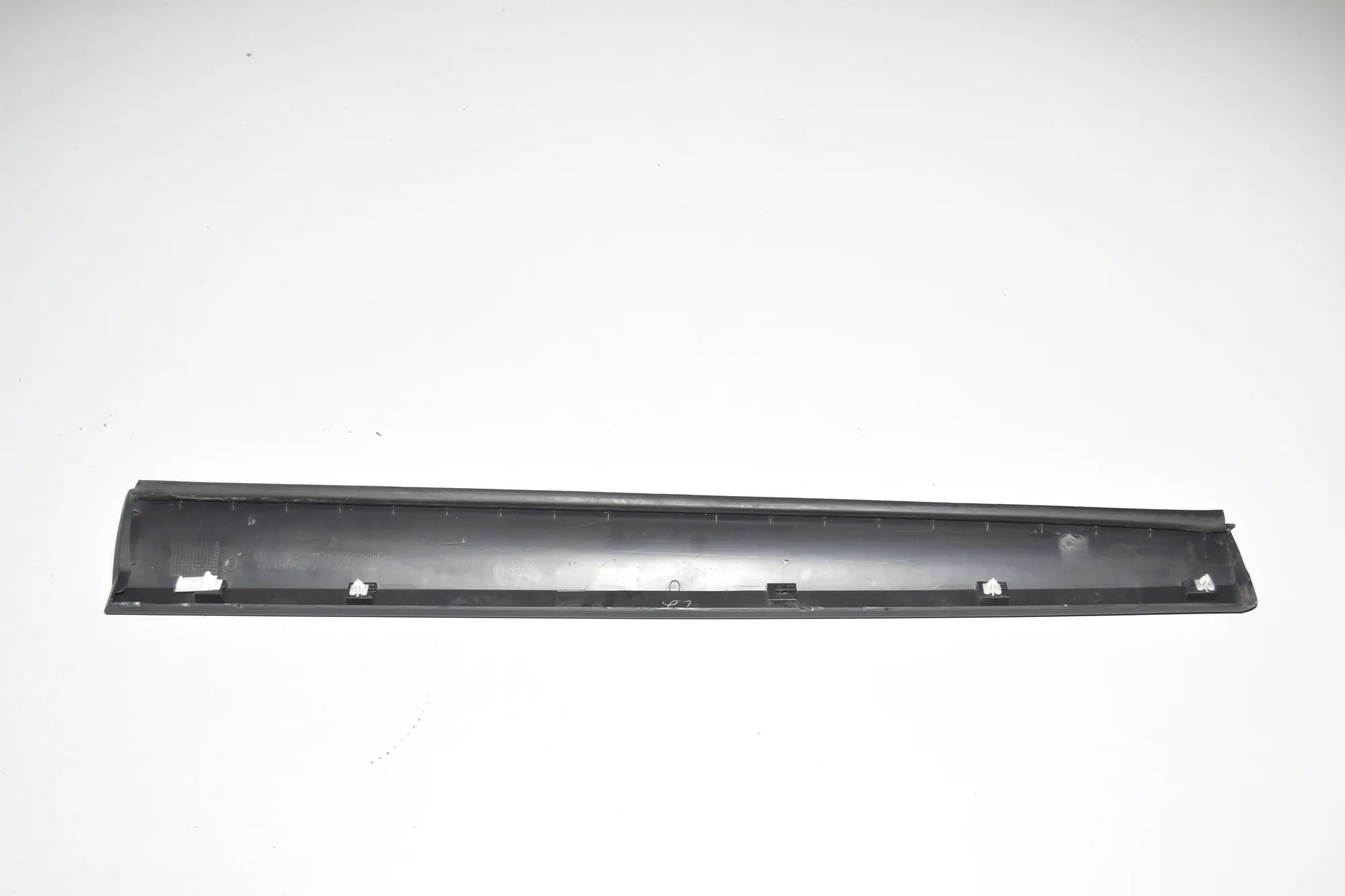 Front Right Door Lower Molding – OEM 7205780 · BMW X3 (F25) xDrive 20 d 2012 – 3