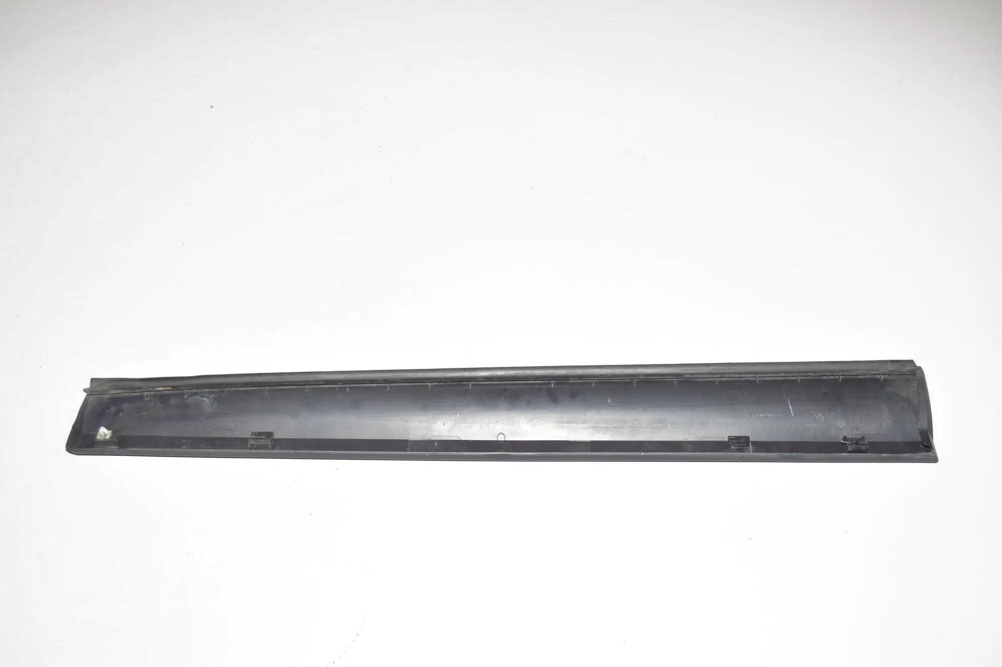 Front Left Door Lower Molding – OEM 7205779 · BMW X3 (F25) xDrive 20 d 2012 – 3