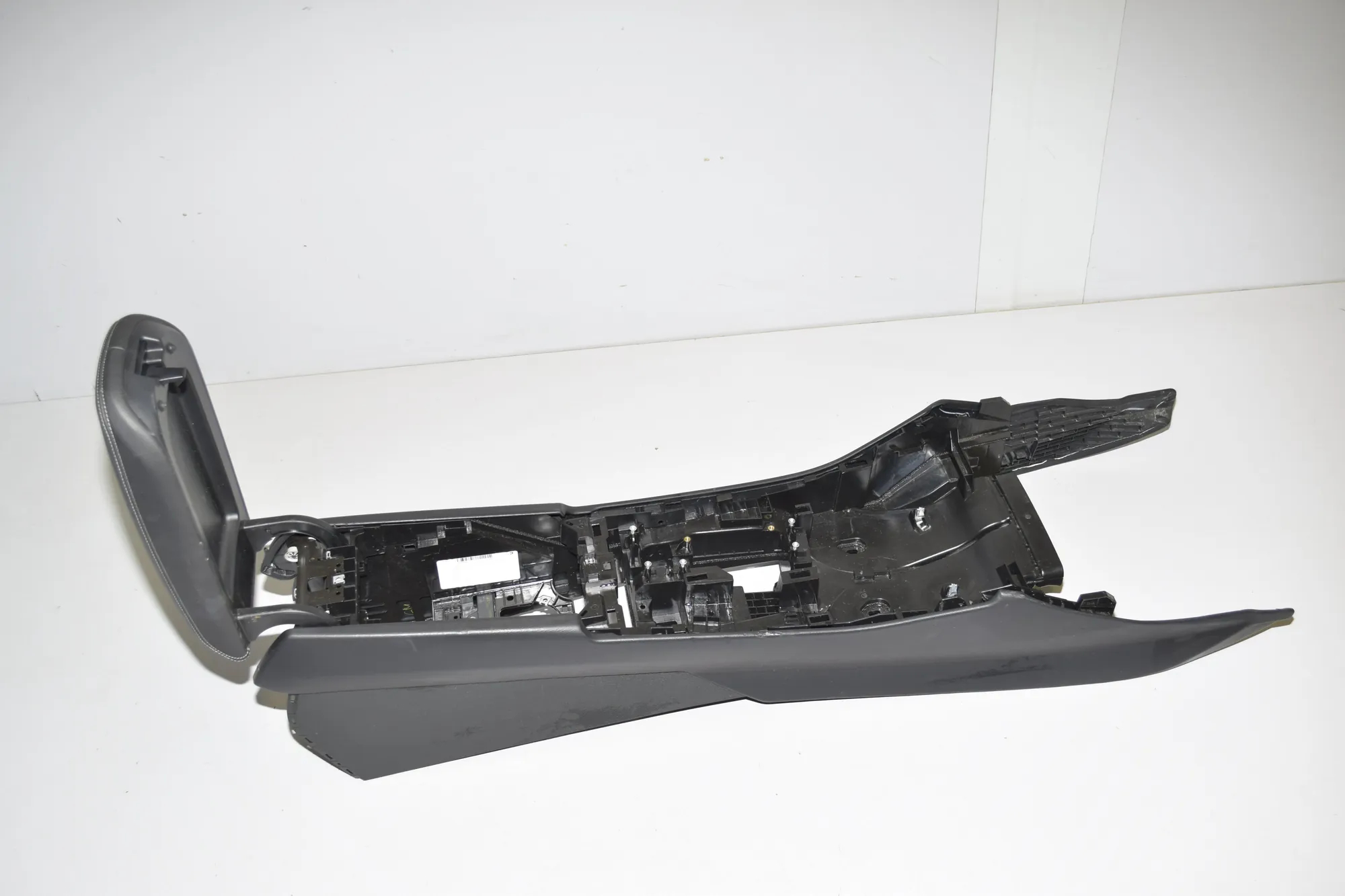 Center Console – OEM 51169204253 · BMW X3 (F25) xDrive 20 d 2012 – 4