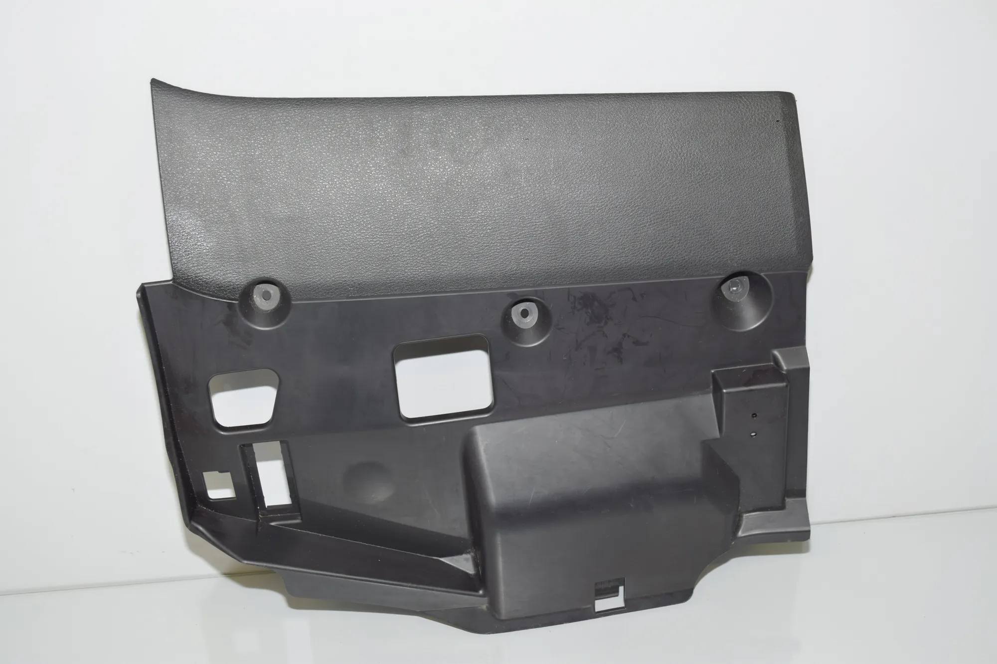 Dashboard Lower Trim – OEM 9184132 · BMW X3 (F25) xDrive 20 d 2012