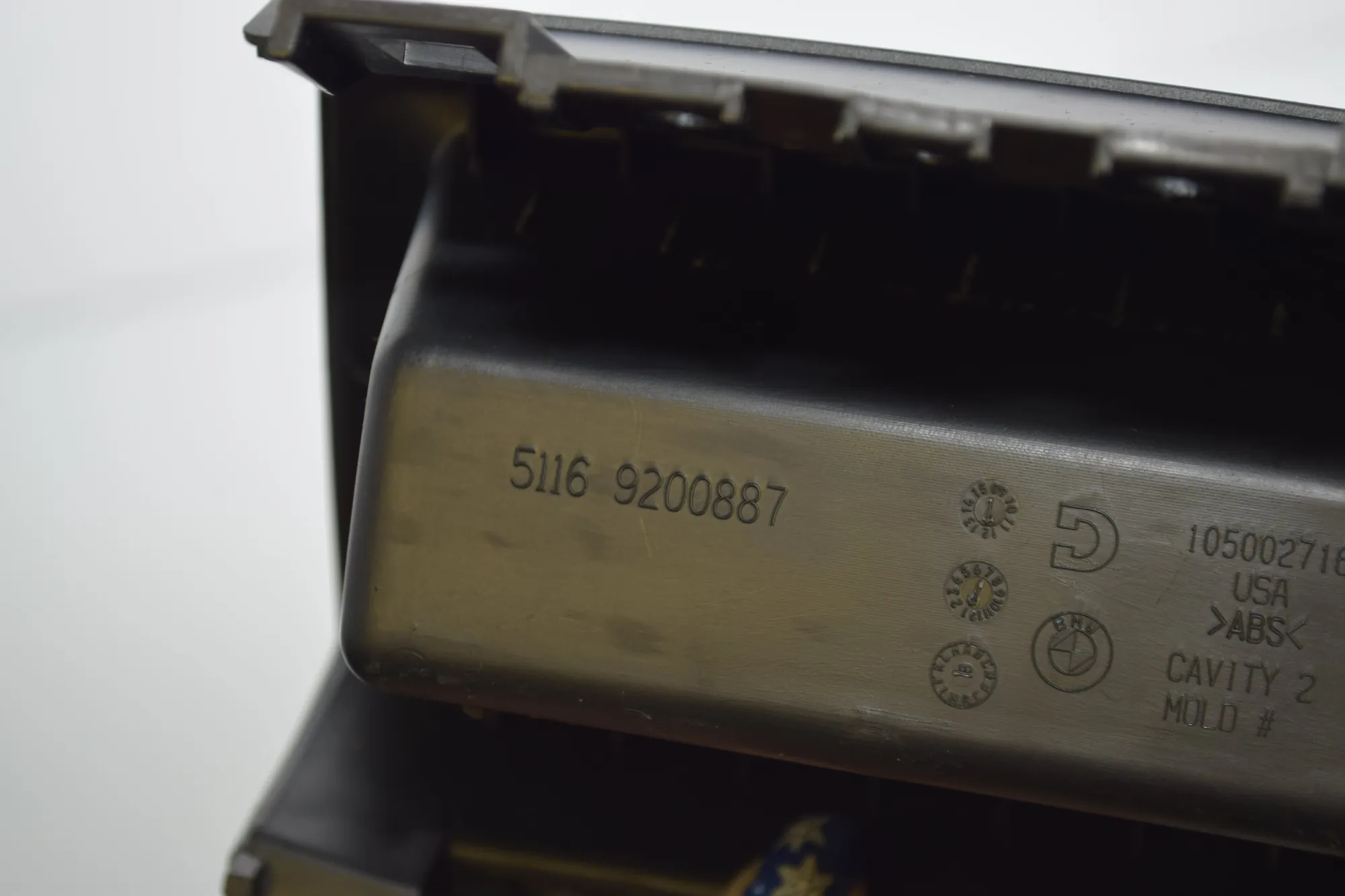 Glove Compartment – OEM 9200887 · BMW X3 (F25) xDrive 20 d 2012 – 5