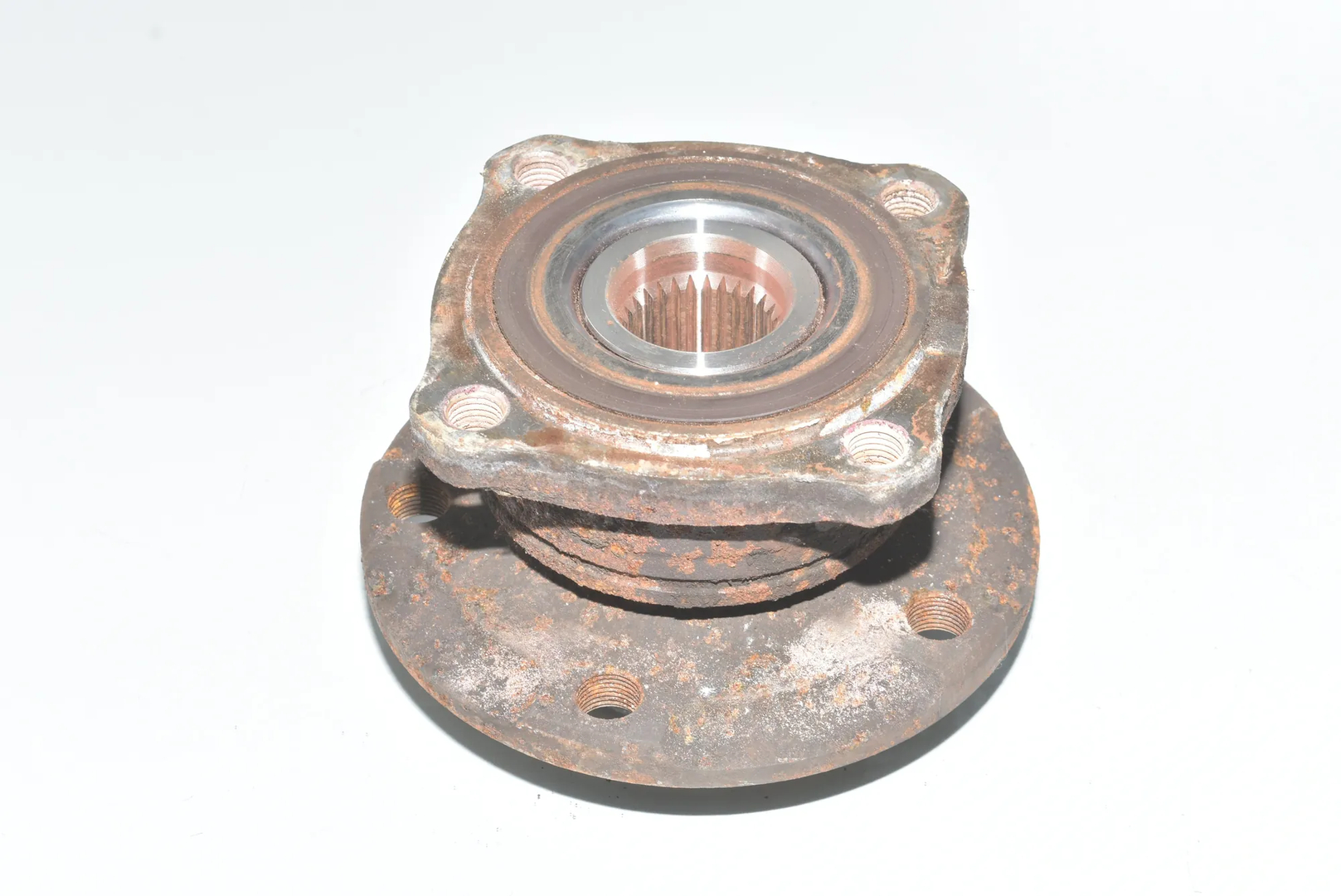 Rear Right Wheel Bearing – OEM 33006867806 · BMW 5 Touring (F11) 530 d xDrive 2014 – 4