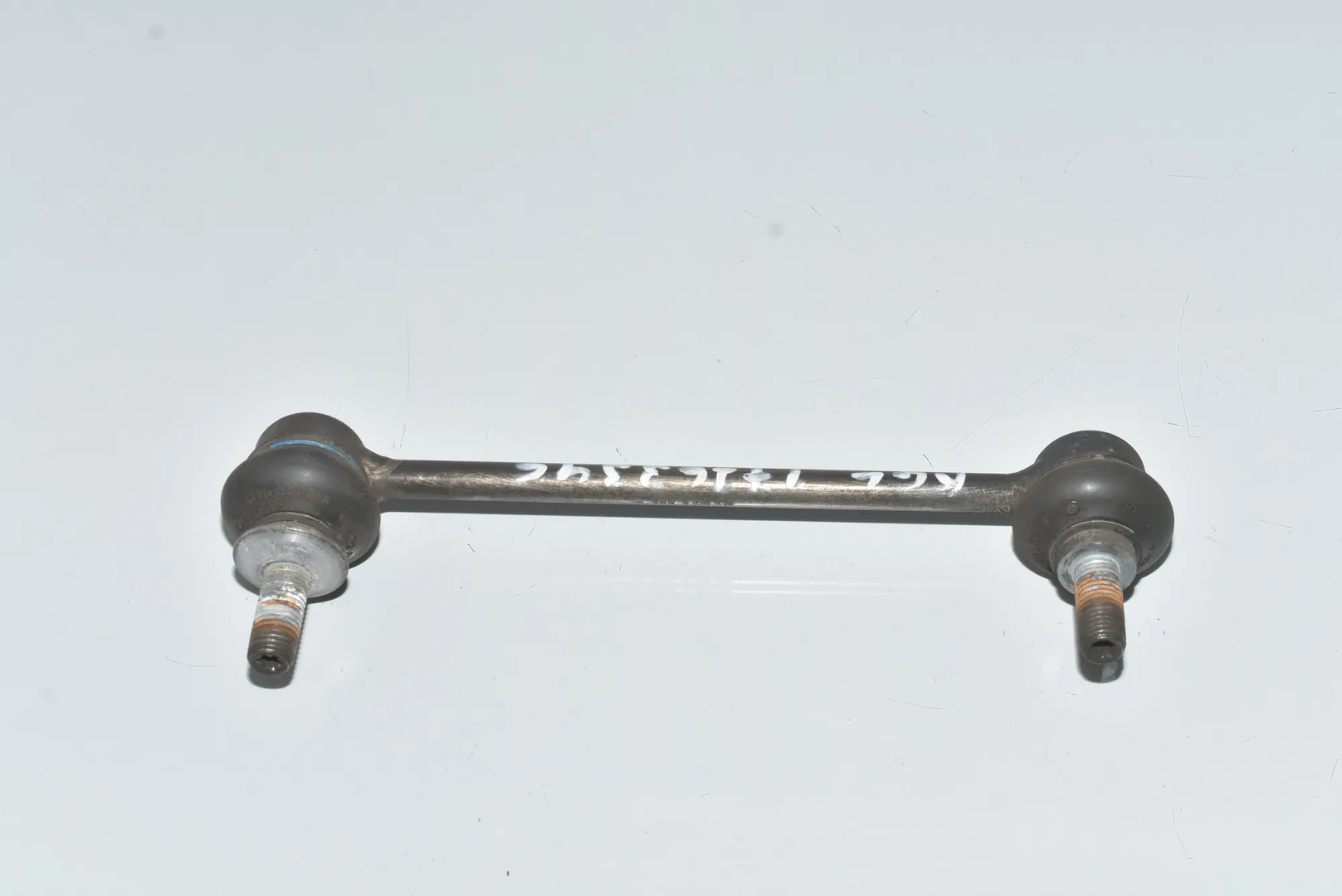 Rear Left Stabilizer Link – OEM 33556786429 · BMW 5 Touring (F11) 530 d xDrive 2014 – 2