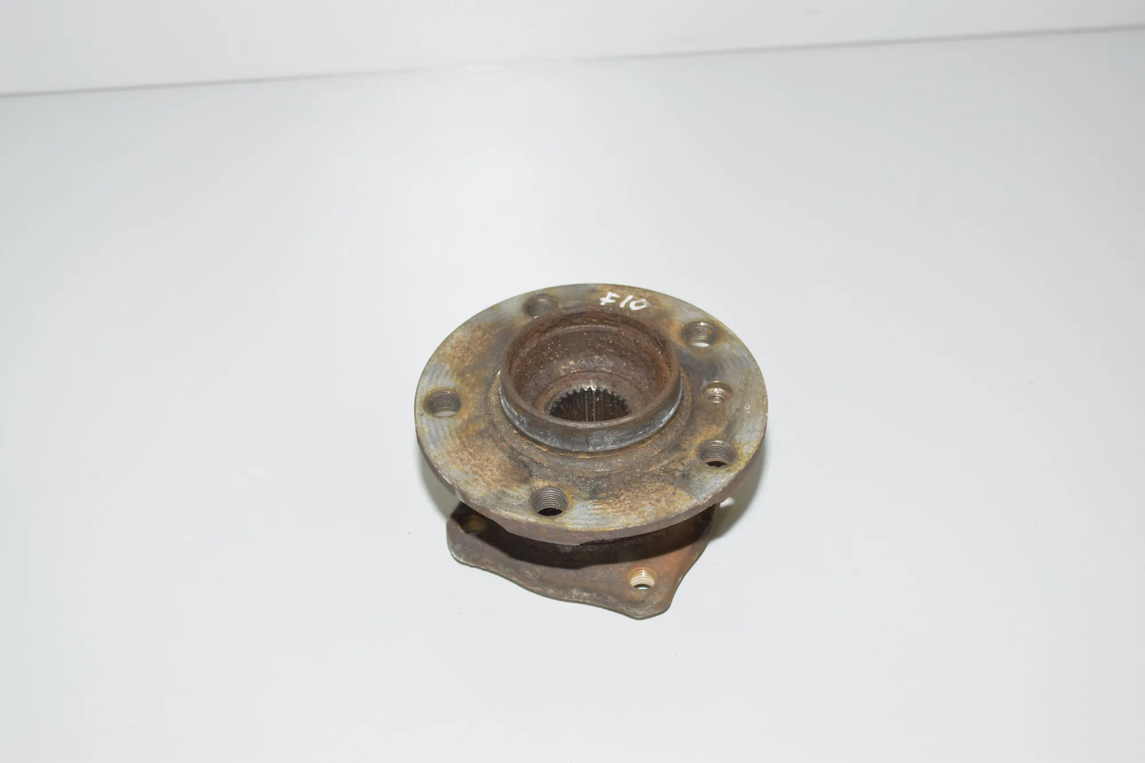Rear Right Wheel Bearing – OEM 33006867806 · BMW 5 (F10) 535 d xDrive 2015 – 3