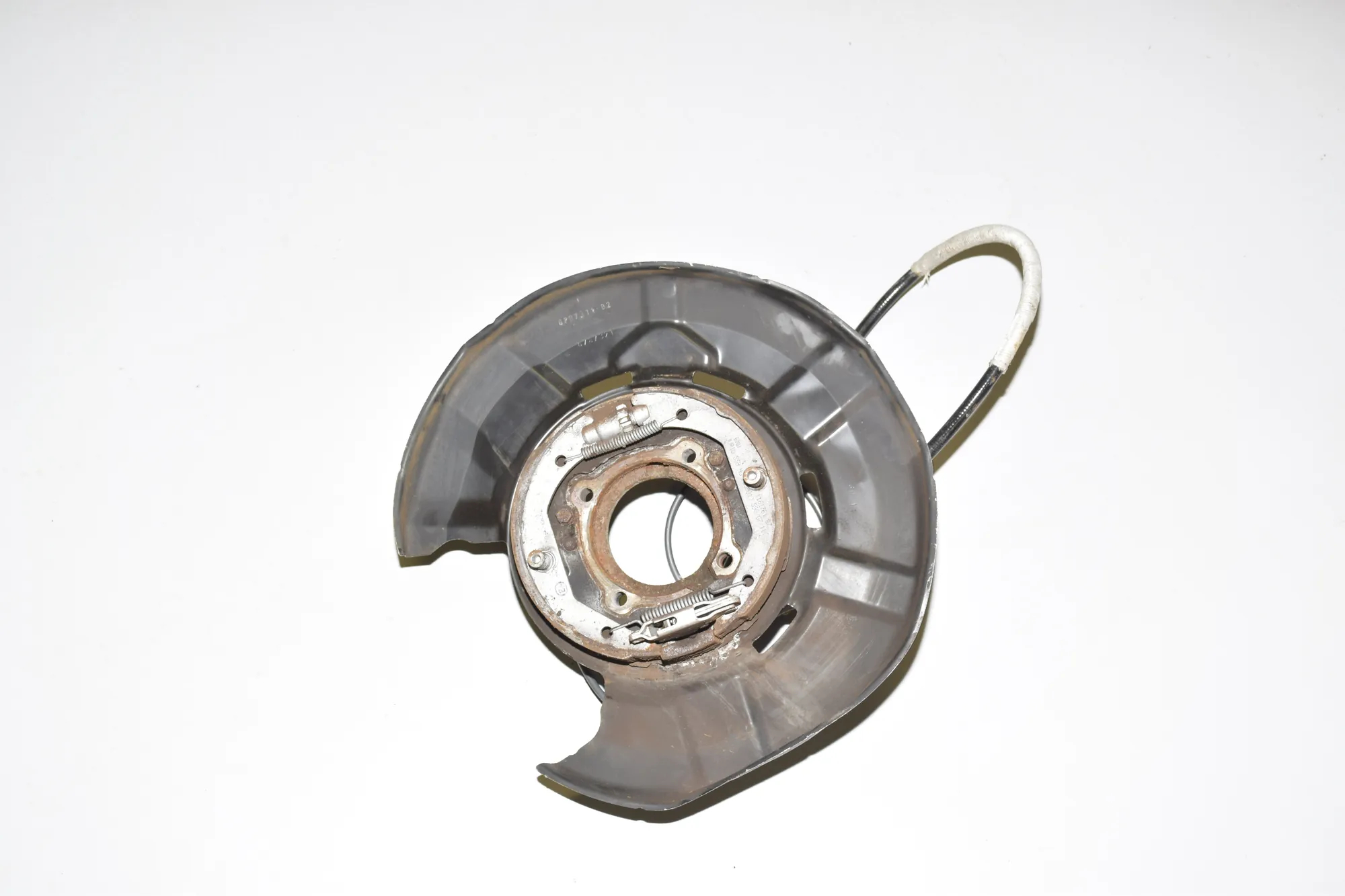 Rear Left Wheel Hub Spindle – OEM 6788049 · BMW X1 (E84) xDrive 28 i 2011