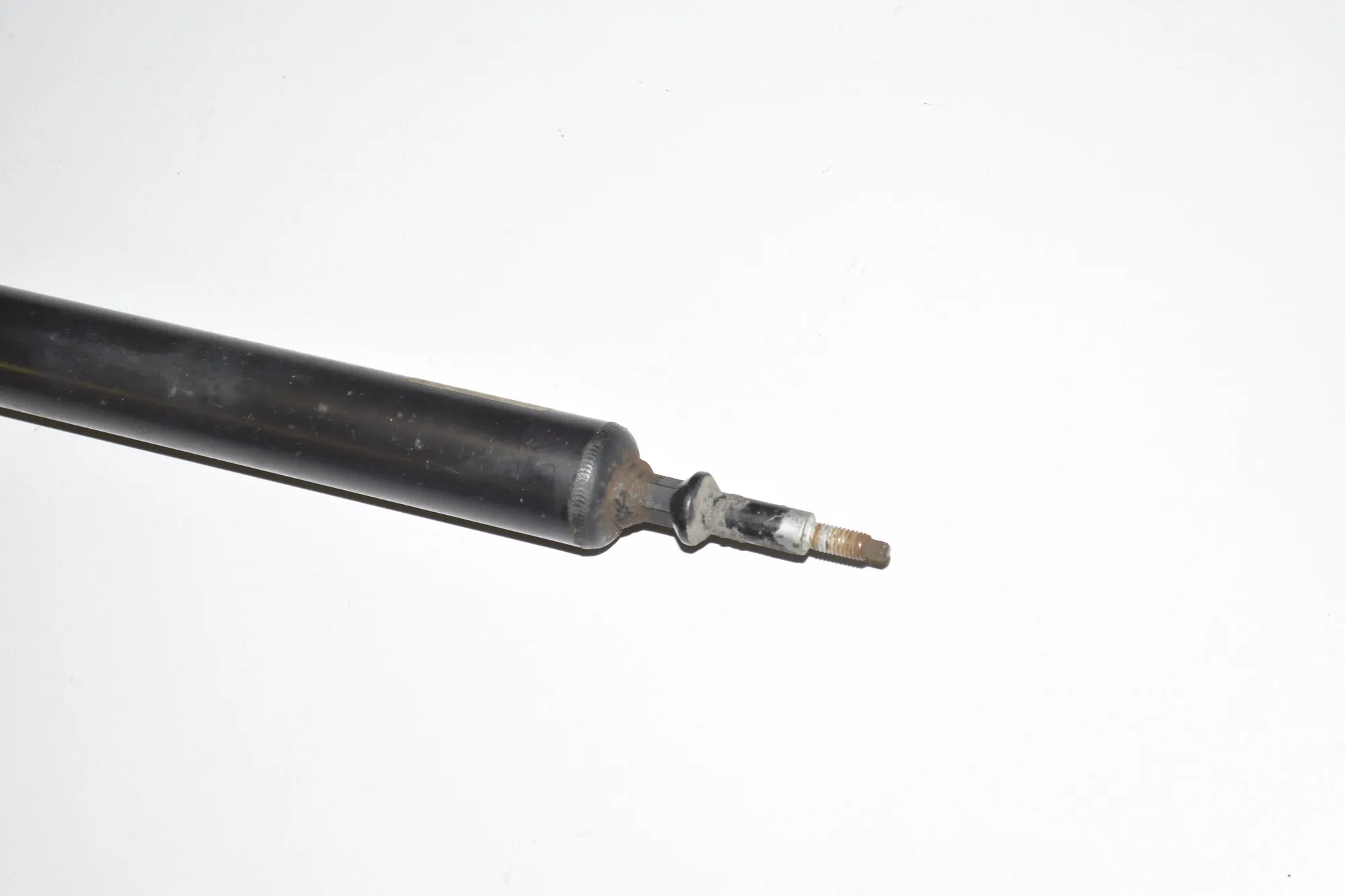Rear Left Shock Absorber – OEM 6851342 · BMW X1 (E84) xDrive 28 i 2011 – 2