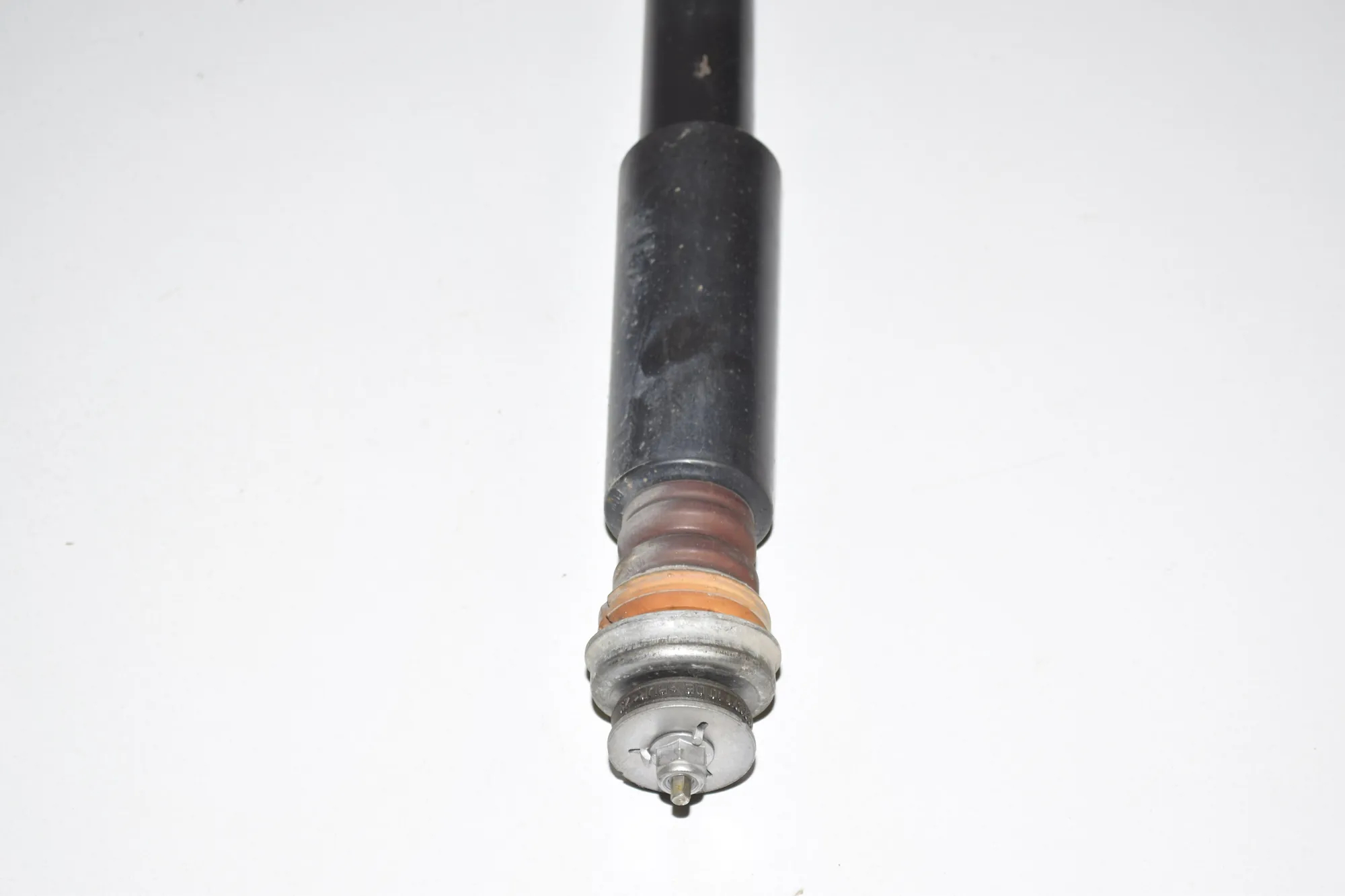 Rear Left Shock Absorber – OEM 6851342 · BMW X1 (E84) xDrive 28 i 2011 – 3