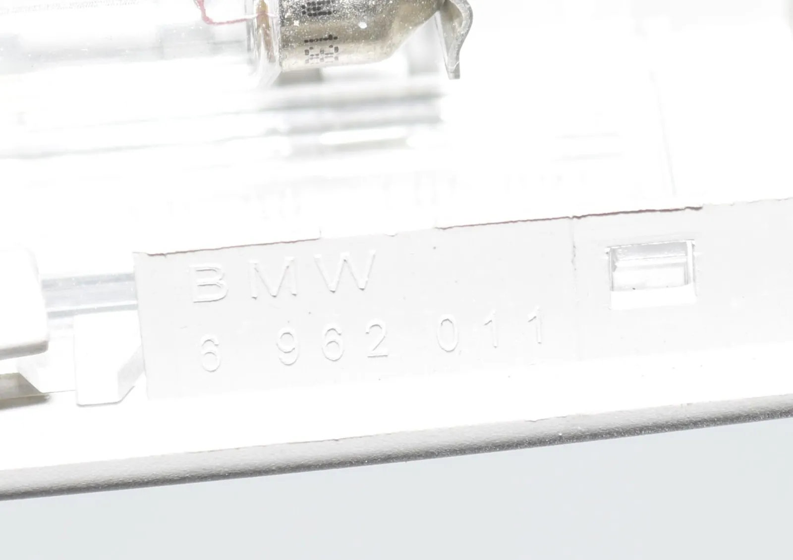 Interior Lighting – OEM 6962011 · BMW X3 (F25) xDrive 20 d 2012 – 5