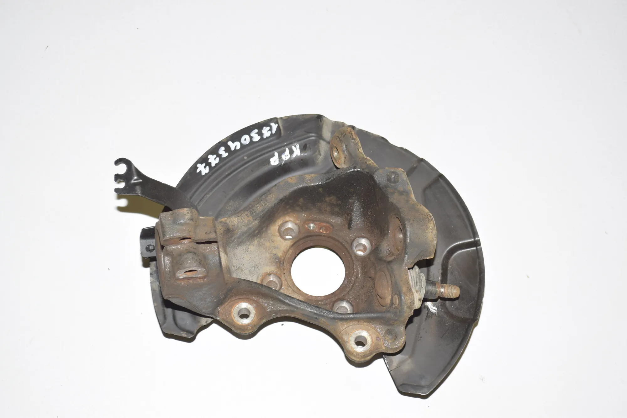 Front Left Wheel Hub – OEM 6788699 · BMW X1 (E84) xDrive 28 i 2011
