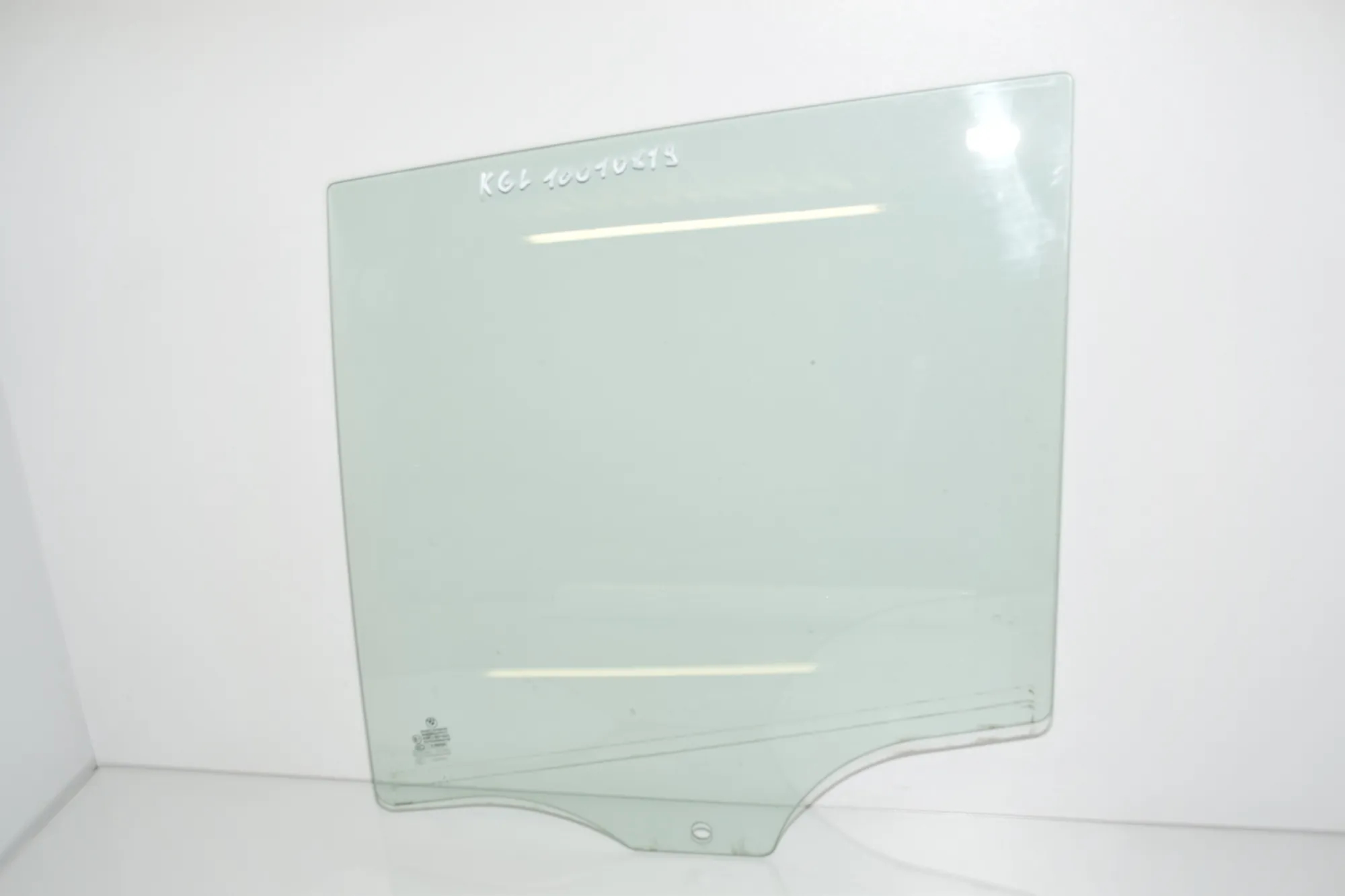 Rear Left Door Window – OEM 51357329331 · BMW X3 (F25) xDrive 20 d 2012