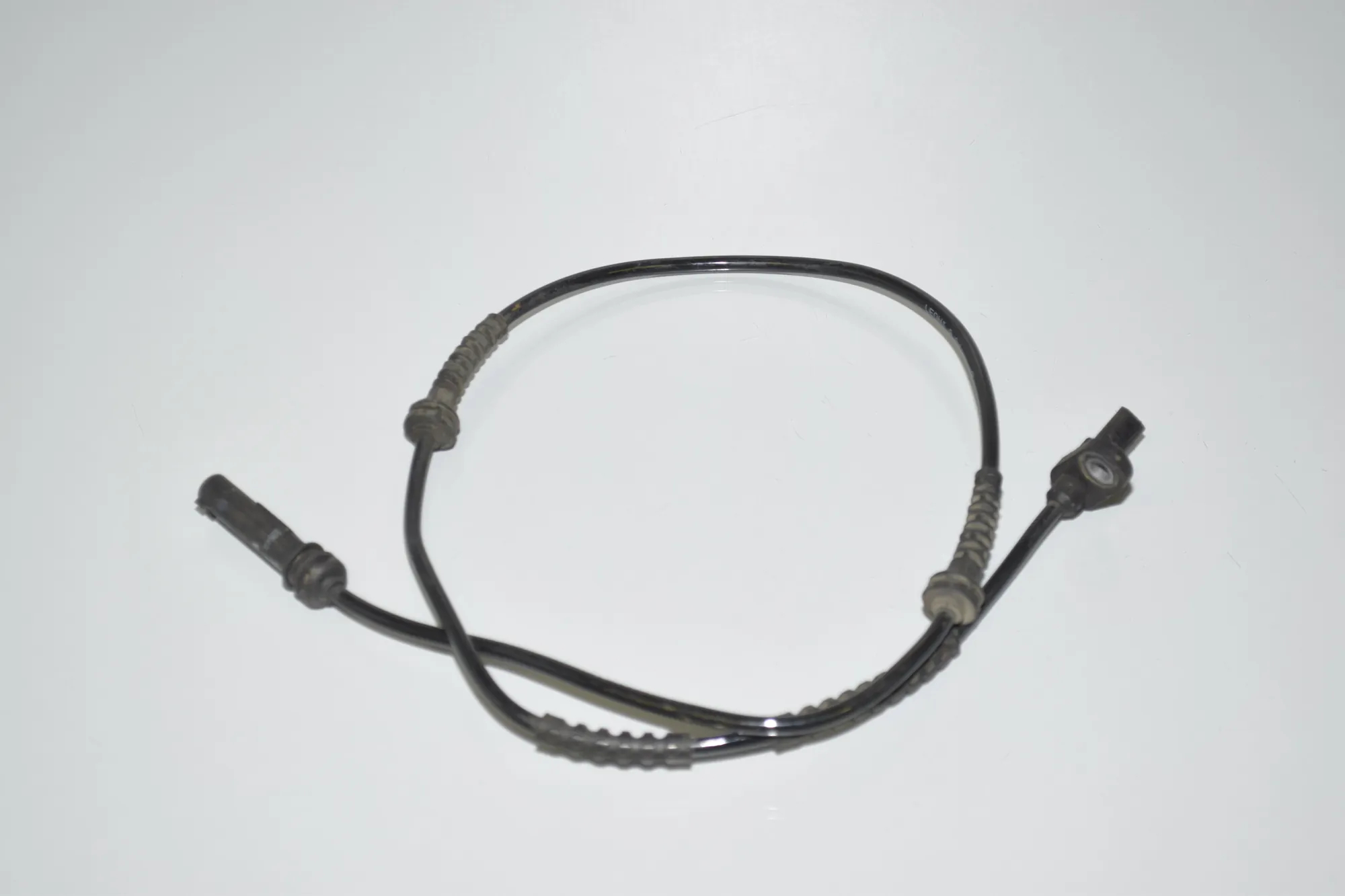 Front Right ABS Sensor – OEM 34526784902 · BMW 7 (F01, F02) BMW 7 (F01, F02) 730 d xDrive 2011 – 3