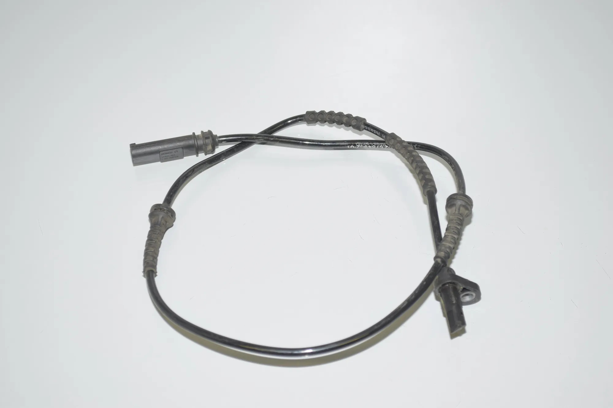 Front Right ABS Sensor – OEM 34526784902 · BMW 7 (F01, F02) BMW 7 (F01, F02) 730 d xDrive 2011 – 4