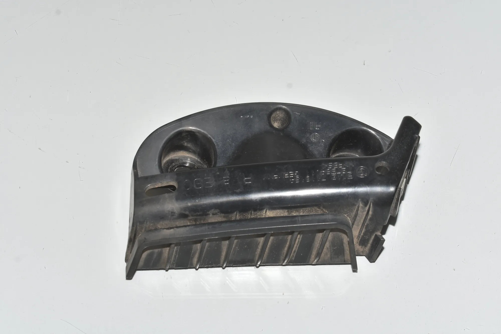 Rear Right Bumper Bracket – OEM 51127118194 · BMW 3 (E90) 325 d 2010