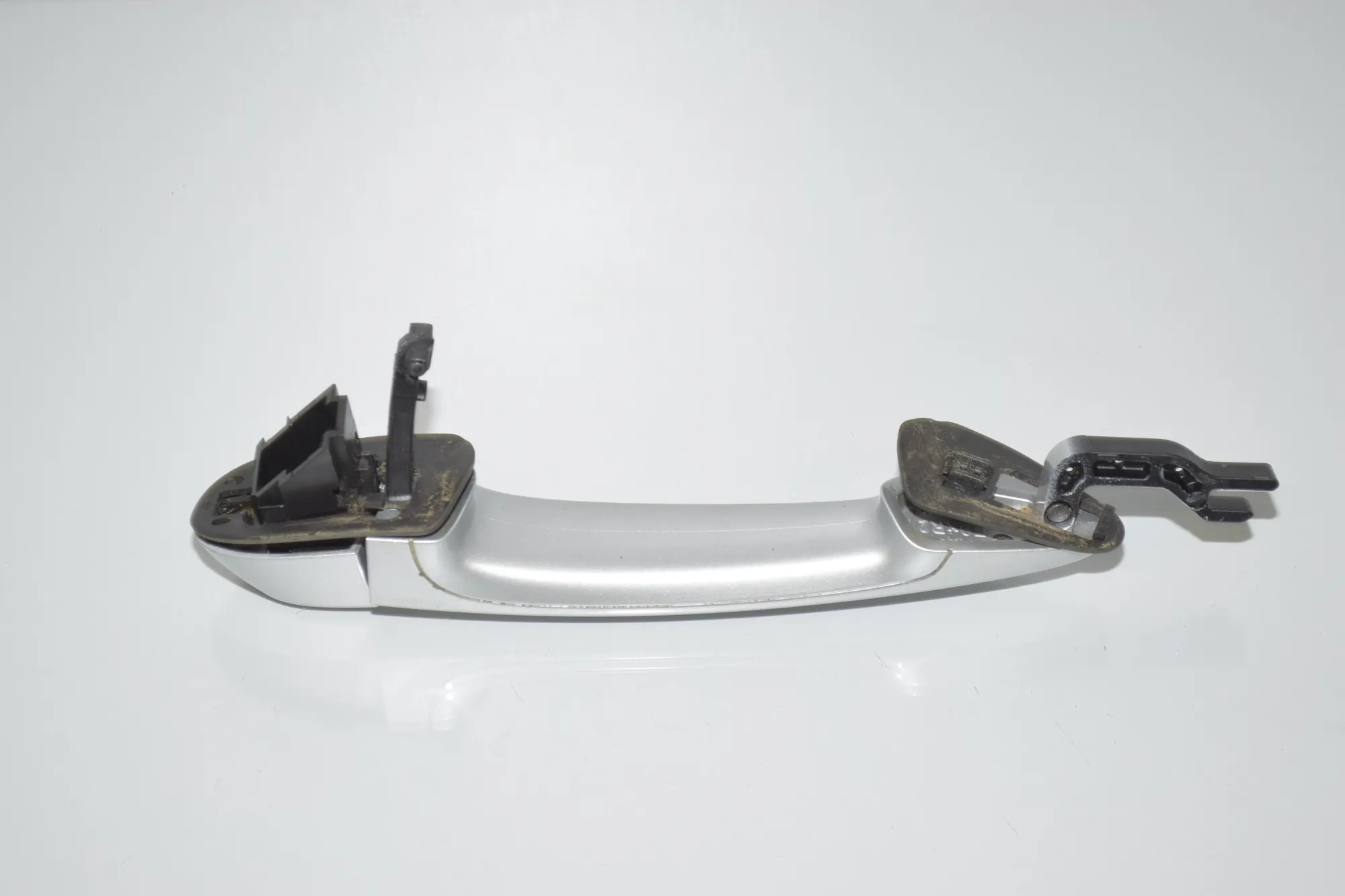 Front Right Door Exterior Handle – OEM 51217207562 · BMW X3 (F25) xDrive 20 d 2012 – 3
