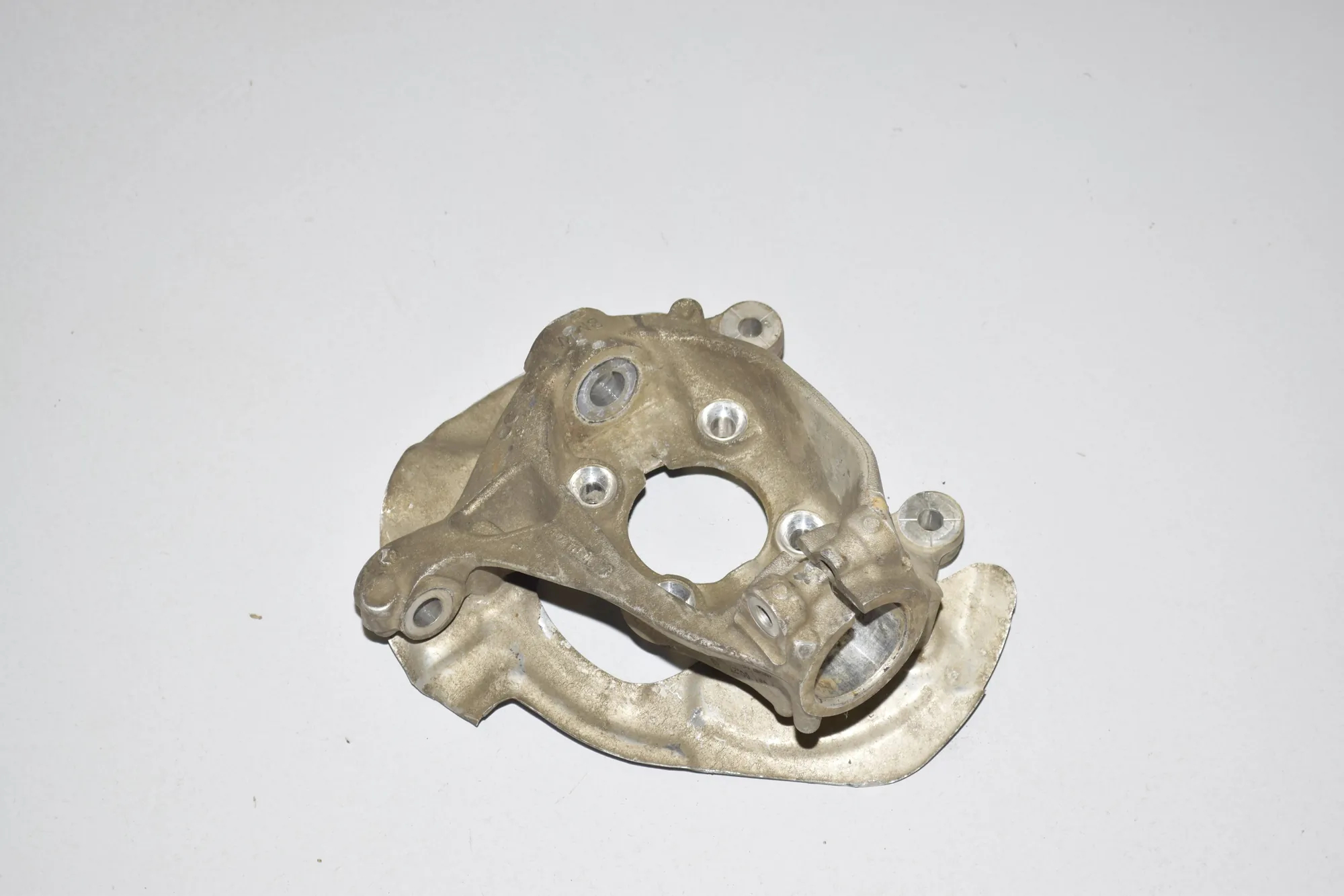 Front Left Wheel Hub – OEM 31216852159 · BMW i3 (I01) BMW i3 (I01) Electric 2014 – 4