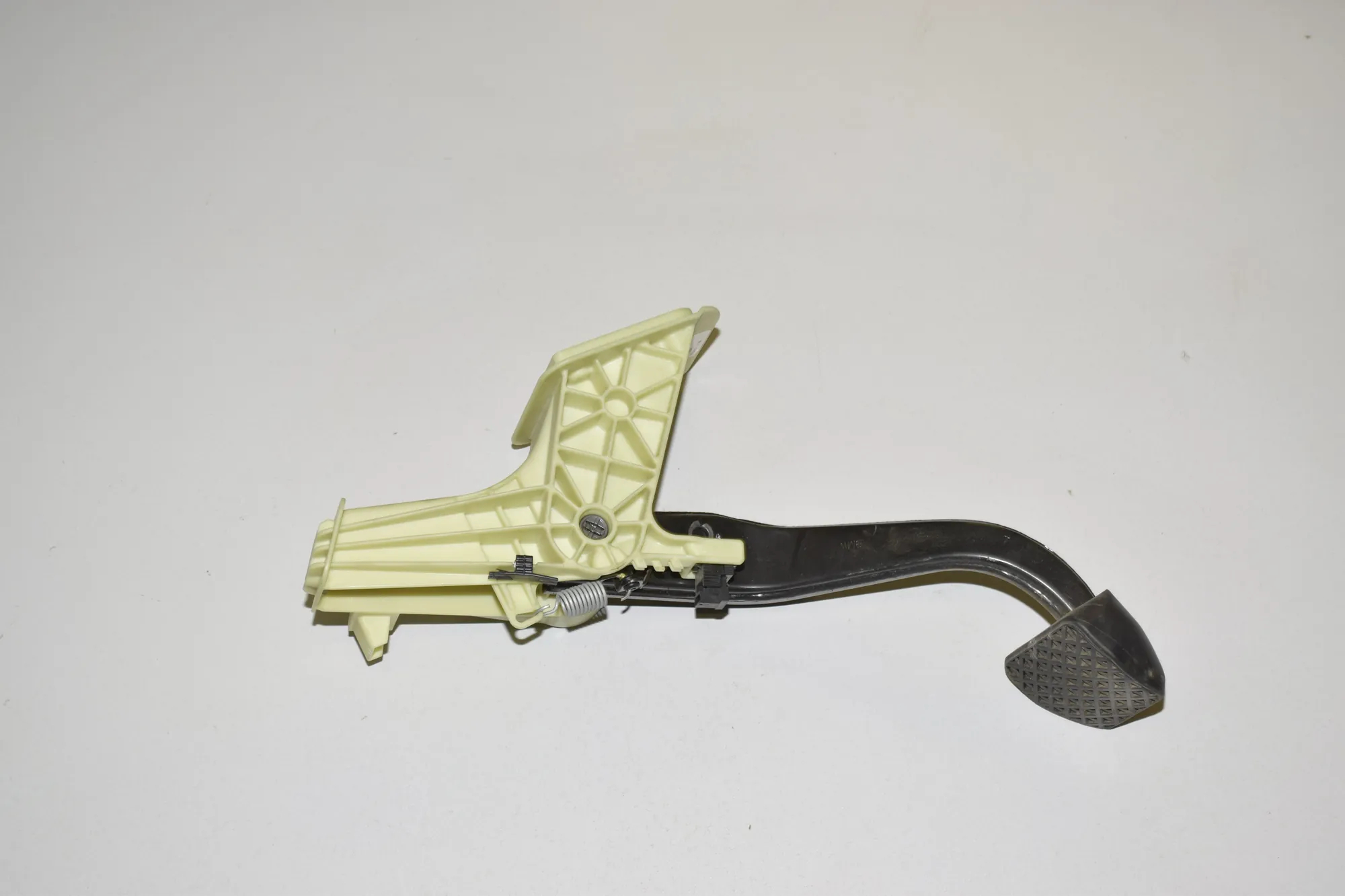 Brake Pedal – OEM 6787363 · BMW X3 (F25) xDrive 20 d 2012 – 5