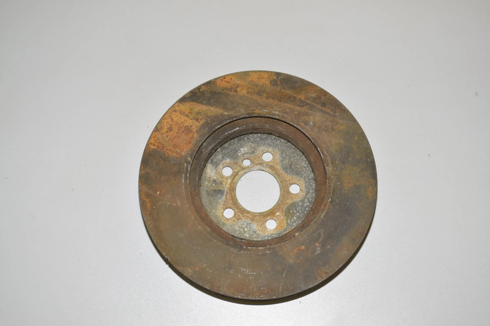 Rear Right Brake Disc – OEM 34216860925 · BMW 5 (G30) BMW 5 (G30) 525 d 2017 – 4
