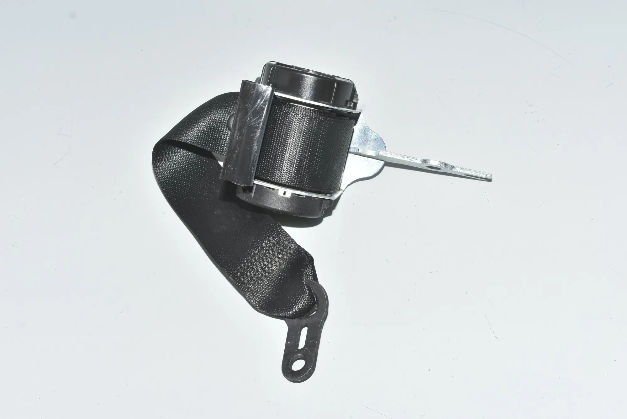 Rear Left Seatbelt – OEM 72117245883 · BMW 3 (E90) 325 d 2010 – 2