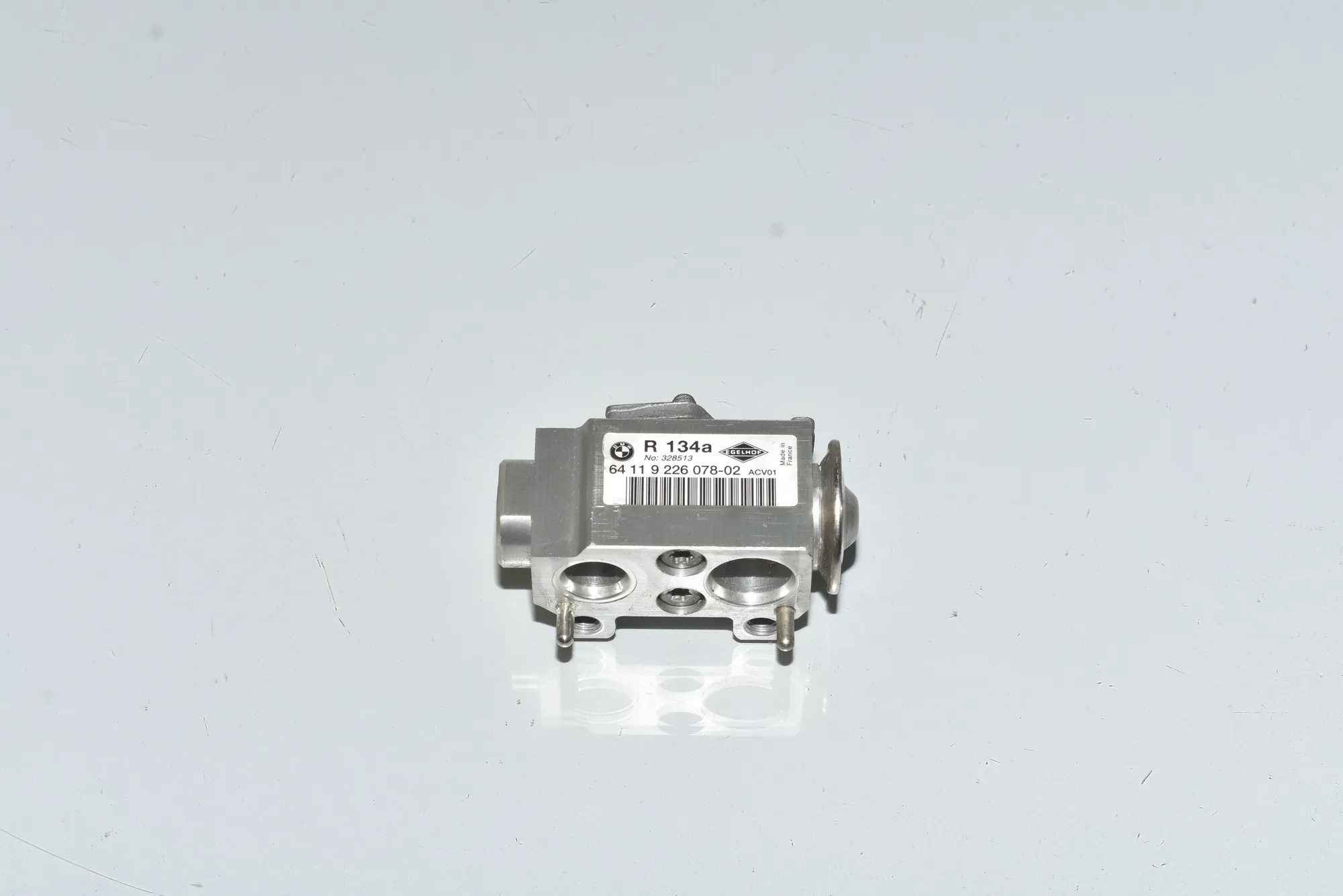 A/C Expansion Tank – OEM 9226078 · BMW 3 (E90) 325 d 2010