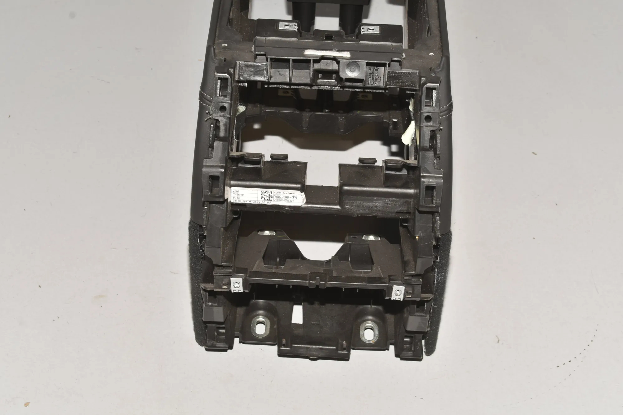 Center Console – OEM 51169108362 · BMW X7 (G07) BMW X7 (G07) xDrive M 50 D 2020 – 7