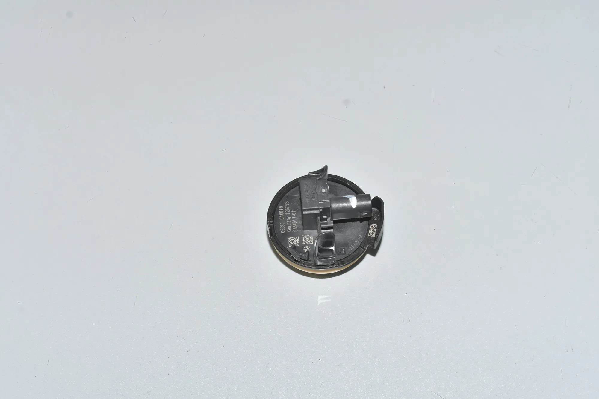 Front Right Impact Sensor – OEM 65776834911 · BMW X7 (G07) BMW X7 (G07) xDrive M 50 D 2020
