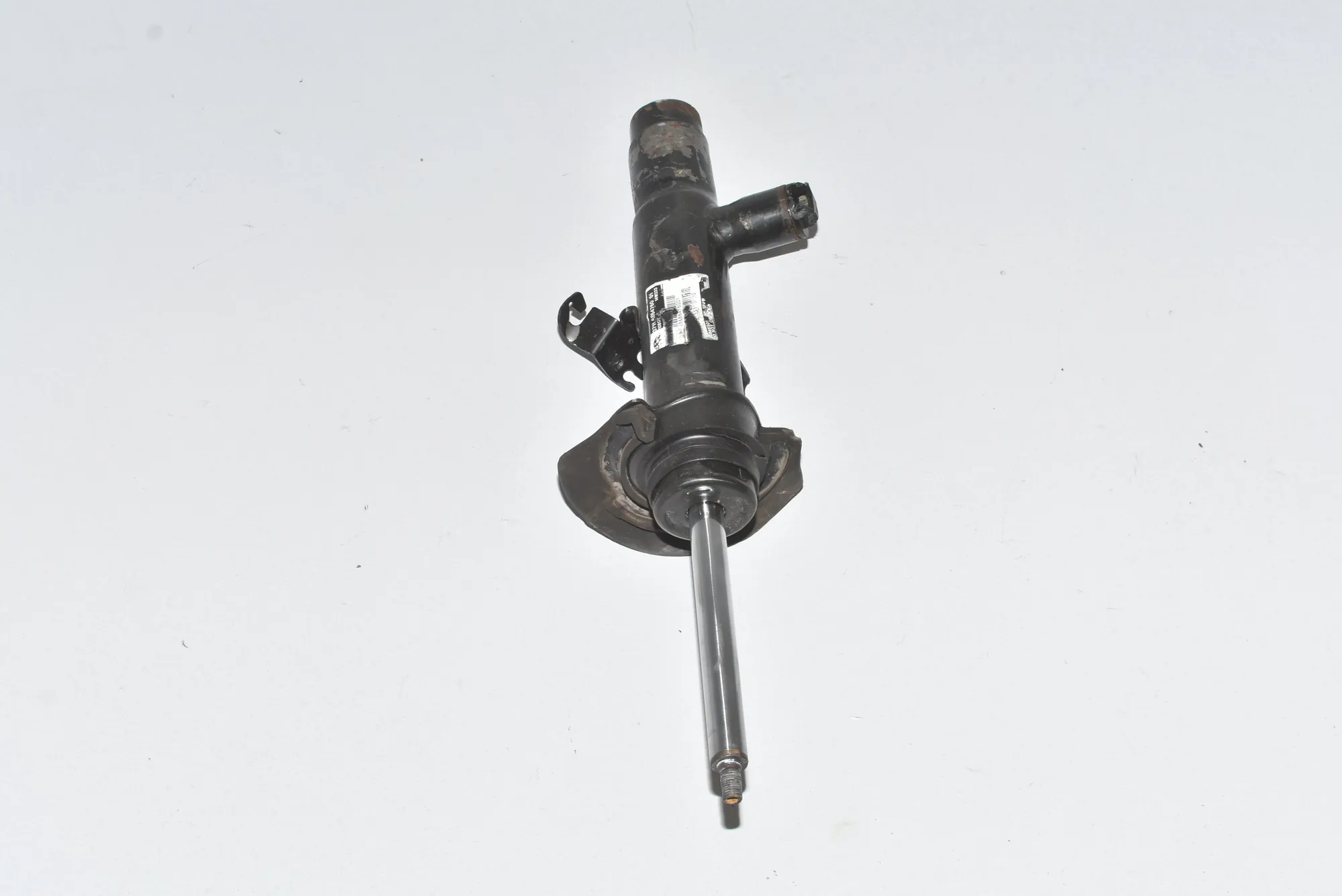 Front Right Shock Absorber – OEM 37116864760 · BMW 4 Coupe (F32, F82) 435 d xDrive 2014 – 2