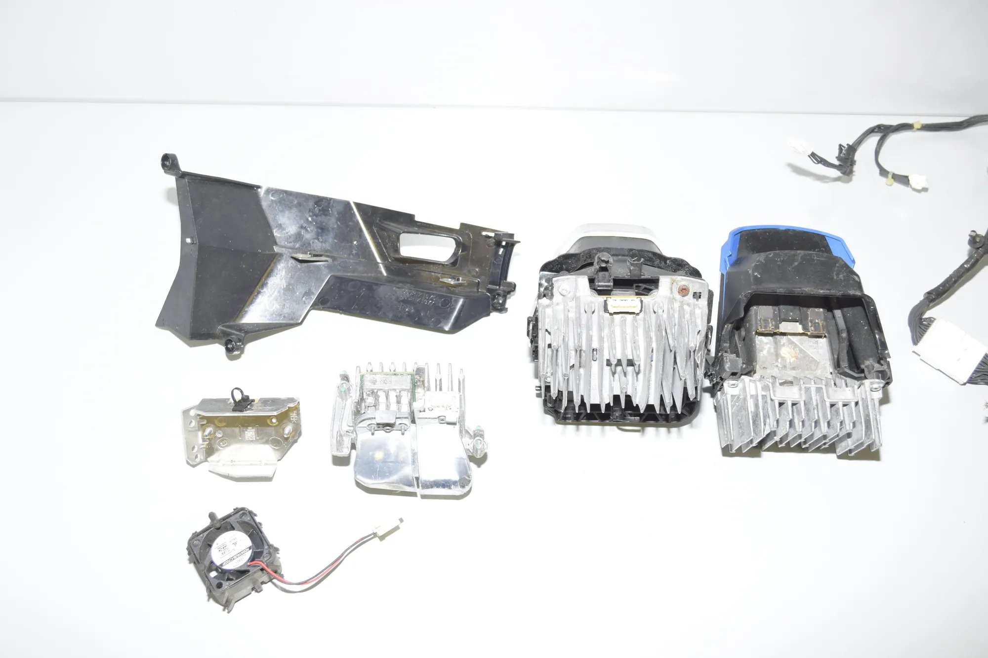 LED Lights Control Unit – OEM 6002TK1575 · BMW X7 (G07) BMW X7 (G07) xDrive M 50 D 2021 – 6