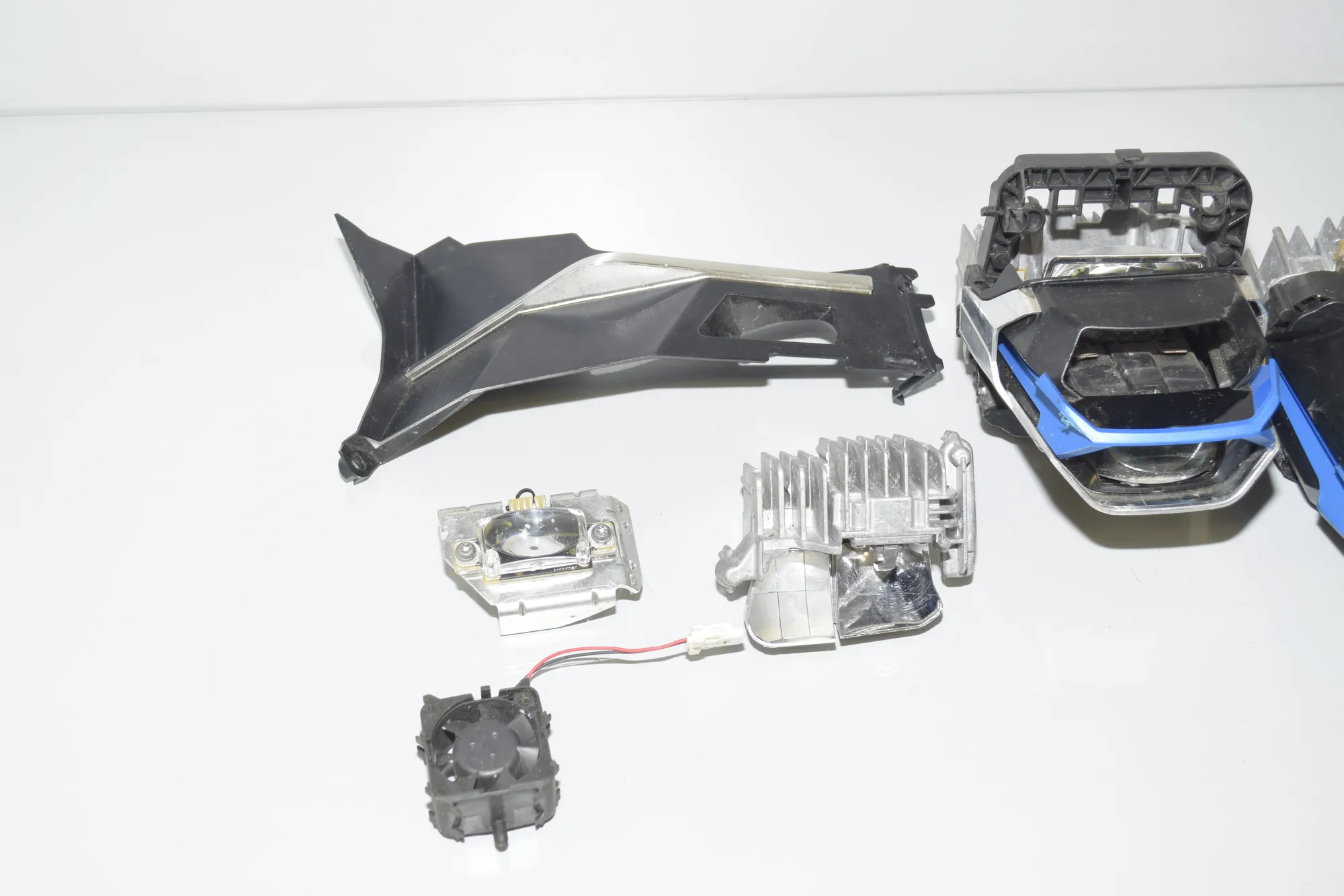 LED Lights Control Unit – OEM 6002TK1575 · BMW X7 (G07) BMW X7 (G07) xDrive M 50 D 2021 – 3