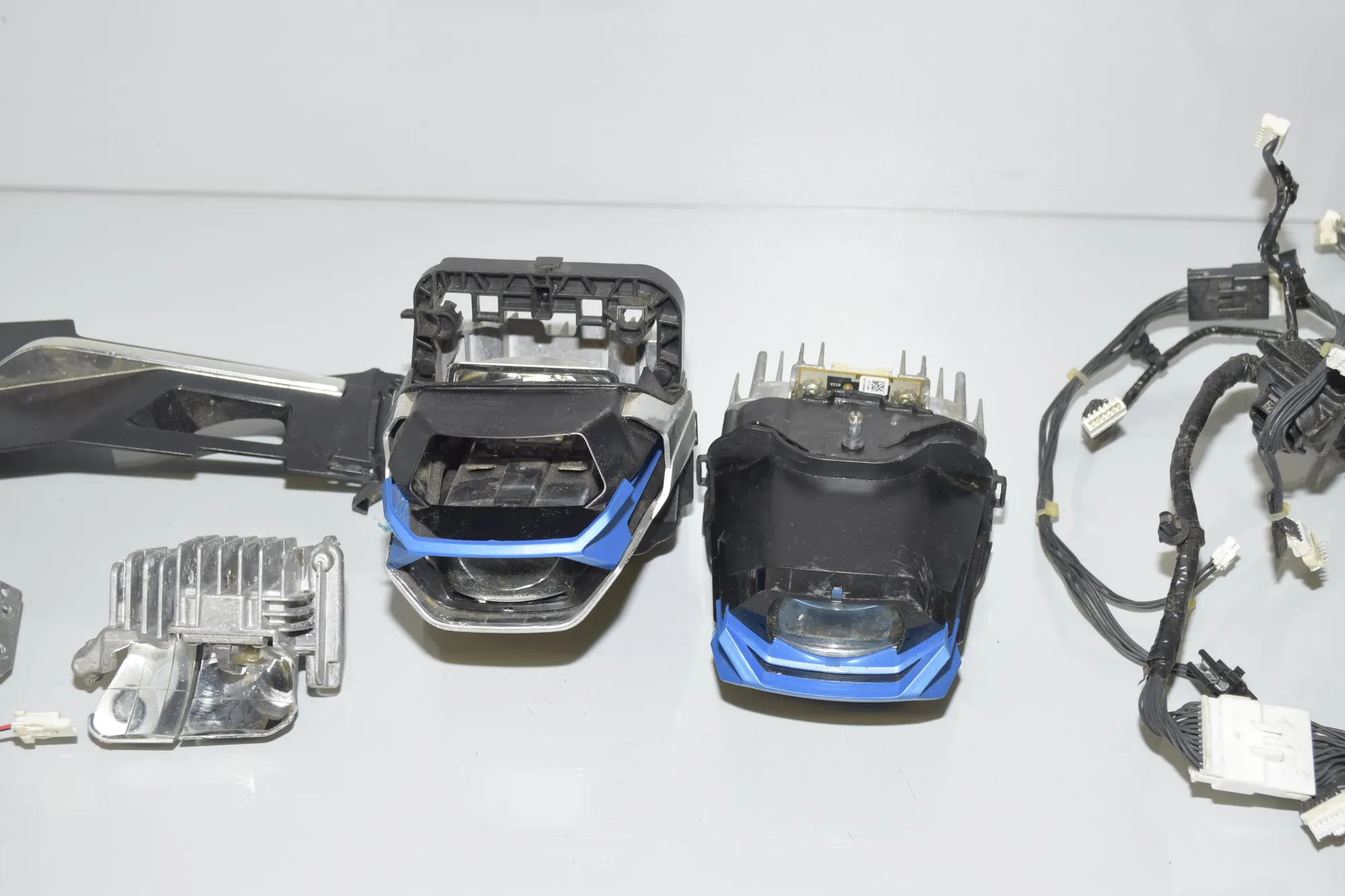 LED Lights Control Unit – OEM 6002TK1575 · BMW X7 (G07) BMW X7 (G07) xDrive M 50 D 2021 – 2