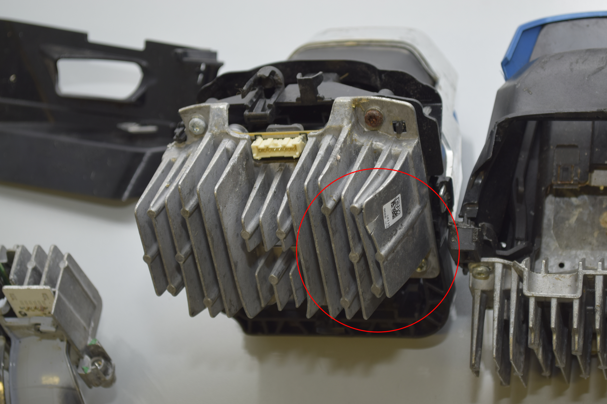LED Lights Control Unit – OEM 6002TK1575 · BMW X7 (G07) BMW X7 (G07) xDrive M 50 D 2021 – 14
