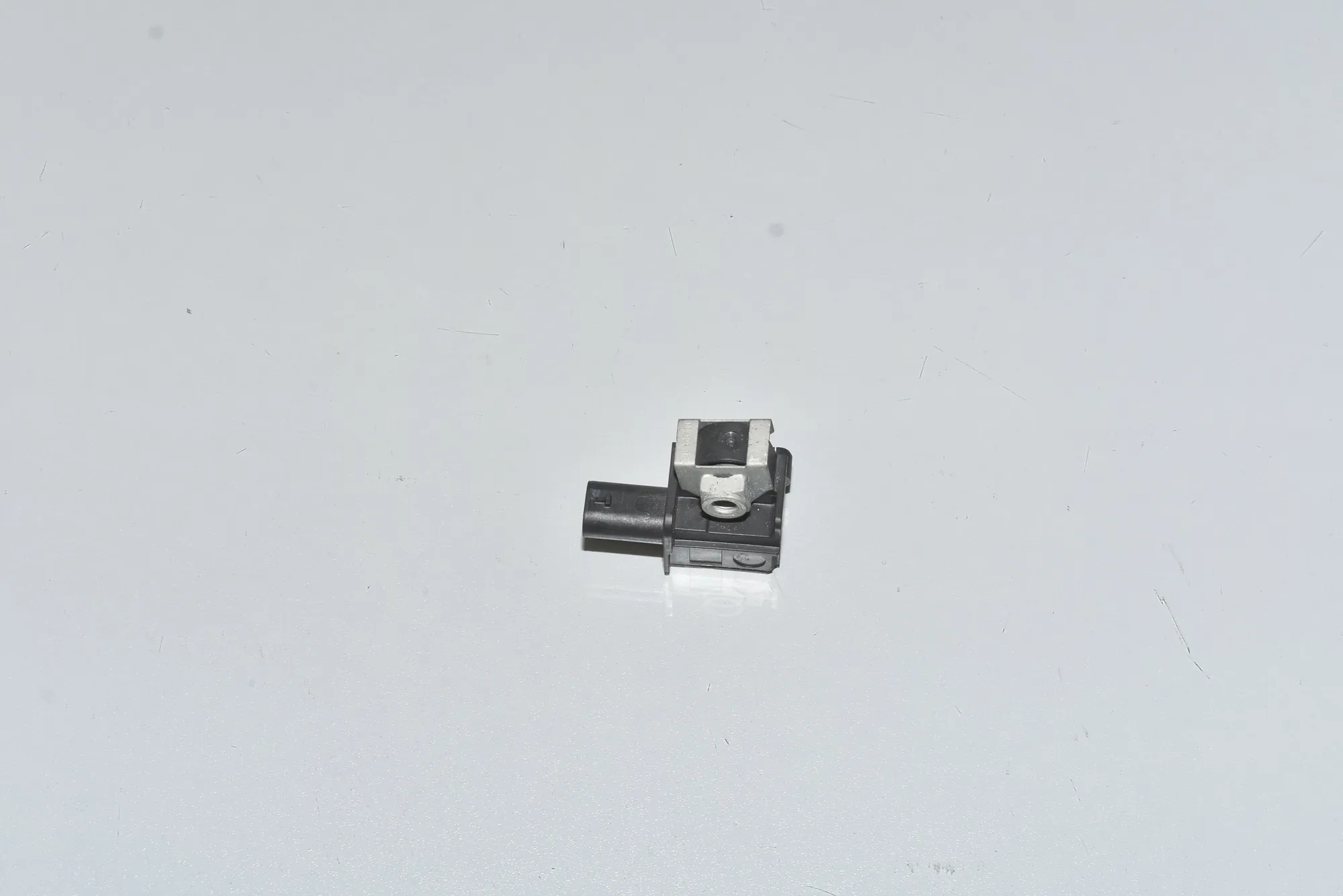 Front Right Impact Sensor – OEM 65779224177 · BMW 5 (F10) 535 d xDrive 2015