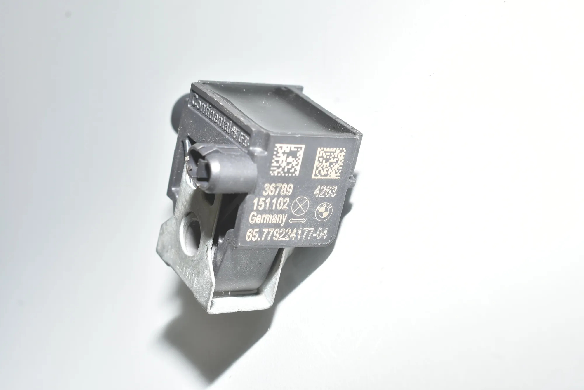 Front Left Impact Sensor – OEM 65779224177 · BMW 5 (F10) 535 d xDrive 2015 – 4