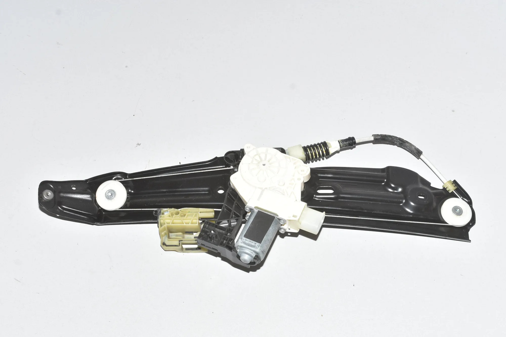 Rear Left Door Window Regulator – OEM 51357182613 · BMW 5 (F10) 535 d xDrive 2015 – 3
