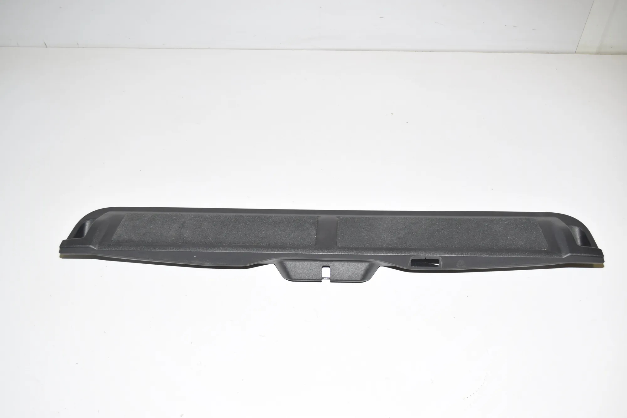 Tailgate Bootlid Cover Trim – OEM 7417430 · BMW X7 (G07) BMW X7 (G07) xDrive M 50 D 2020 – 2